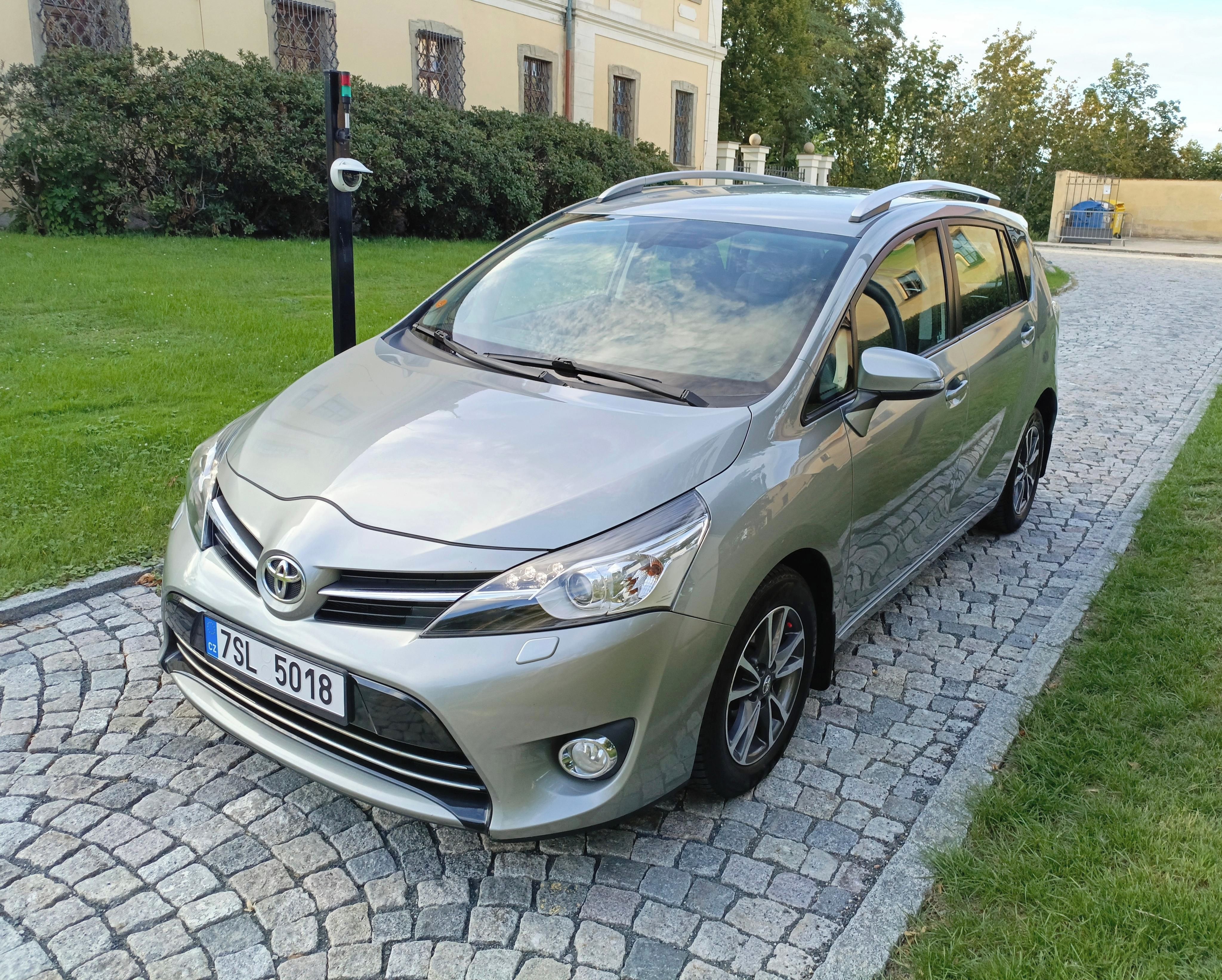 Toyota Verso, benzin AUTOMAT 7mist XENON