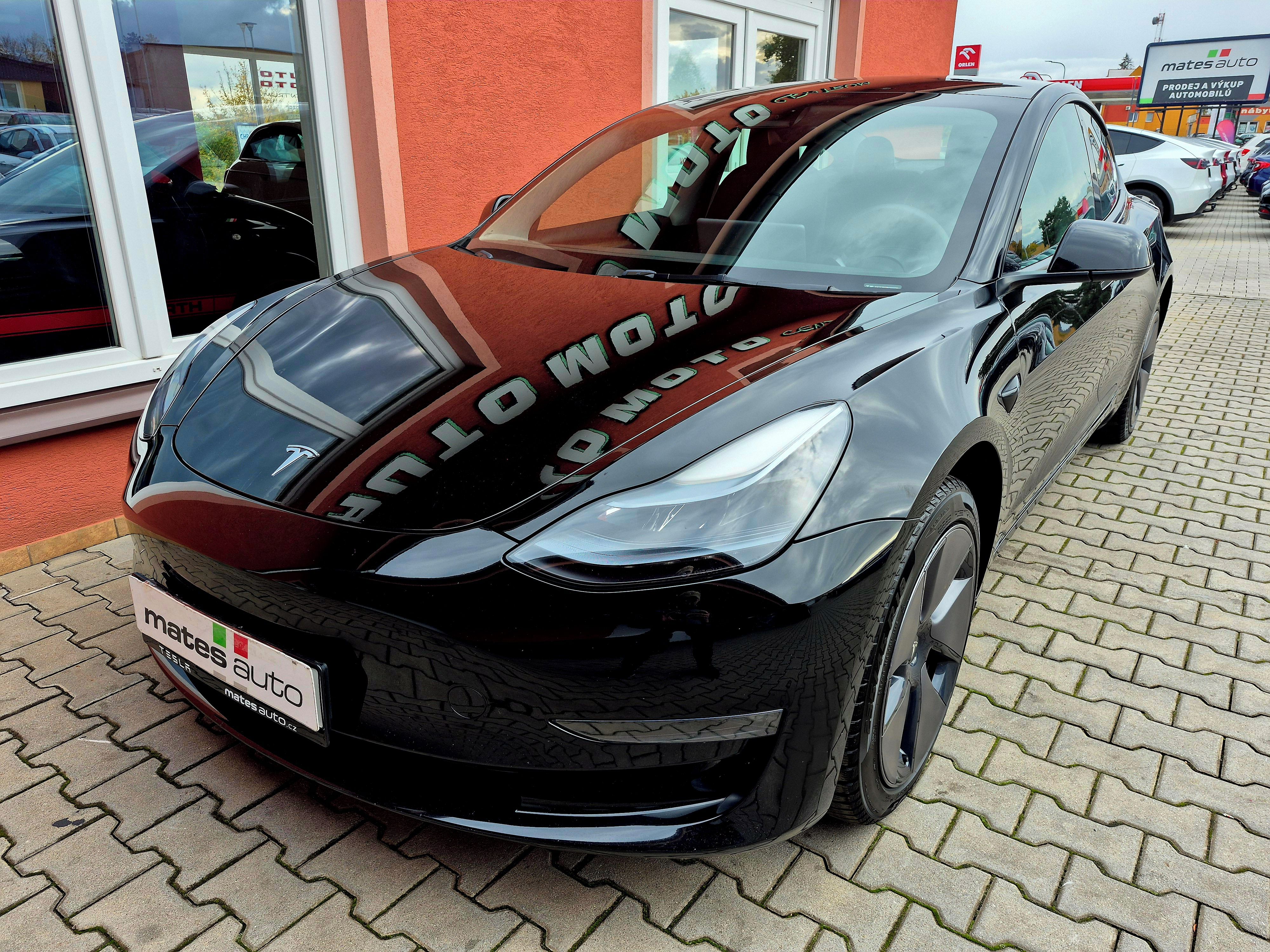 Tesla Model 3, Long Range RWD 208 kW