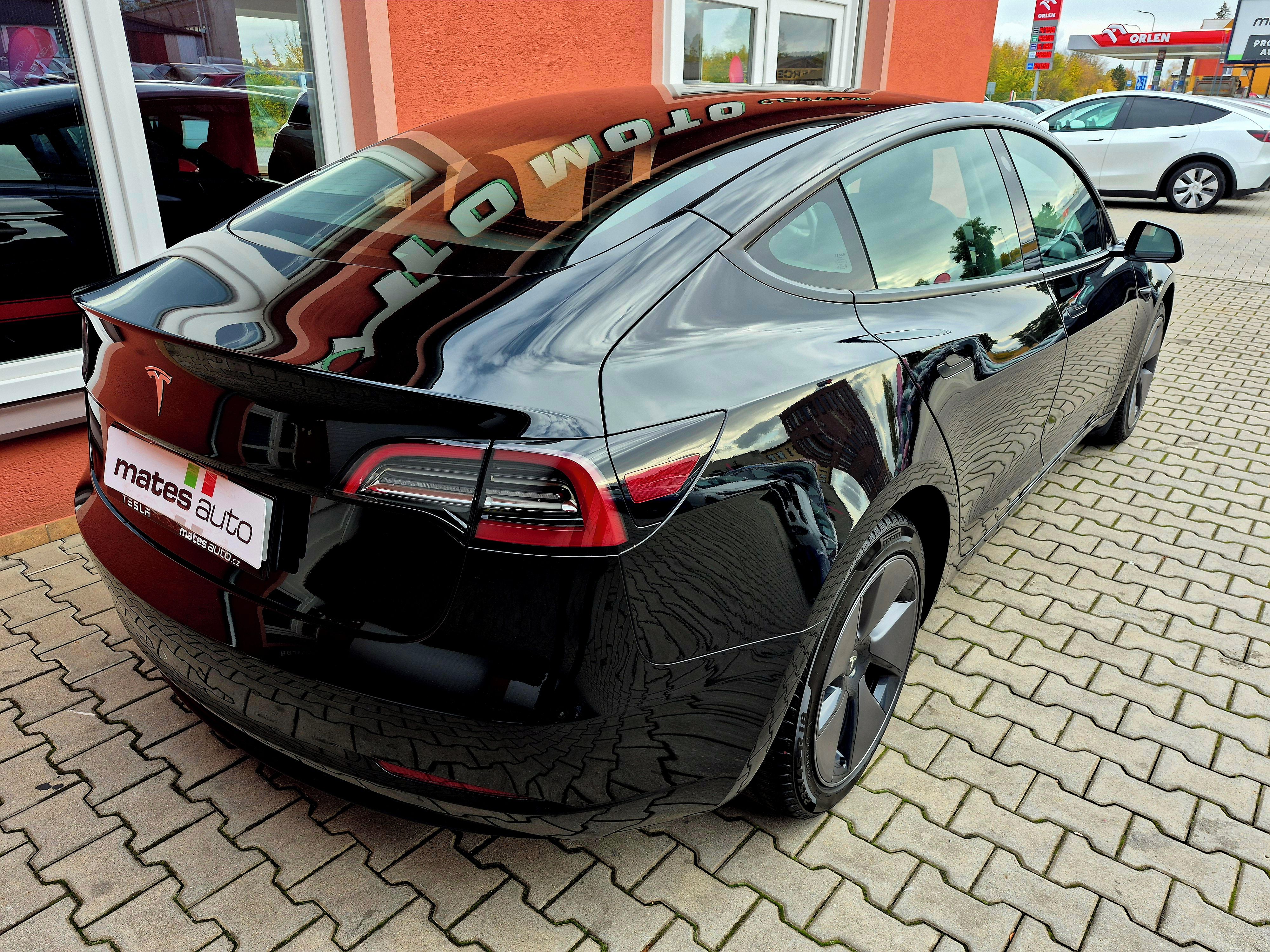 Tesla Model 3, Long Range RWD 208 kW - fotka 6