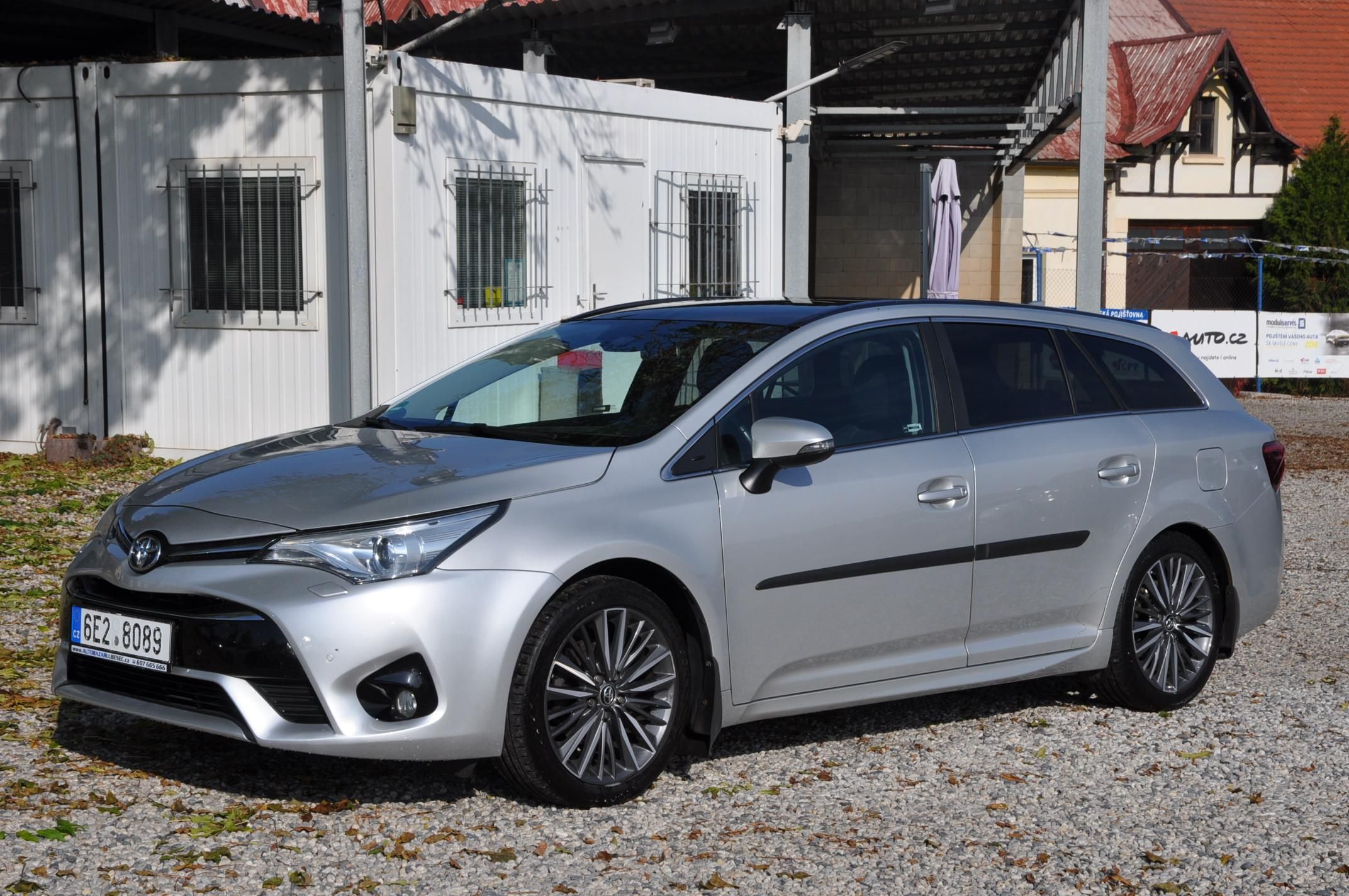 Toyota Avensis, 2.0i 112kW KOMBI A/T Panorama
