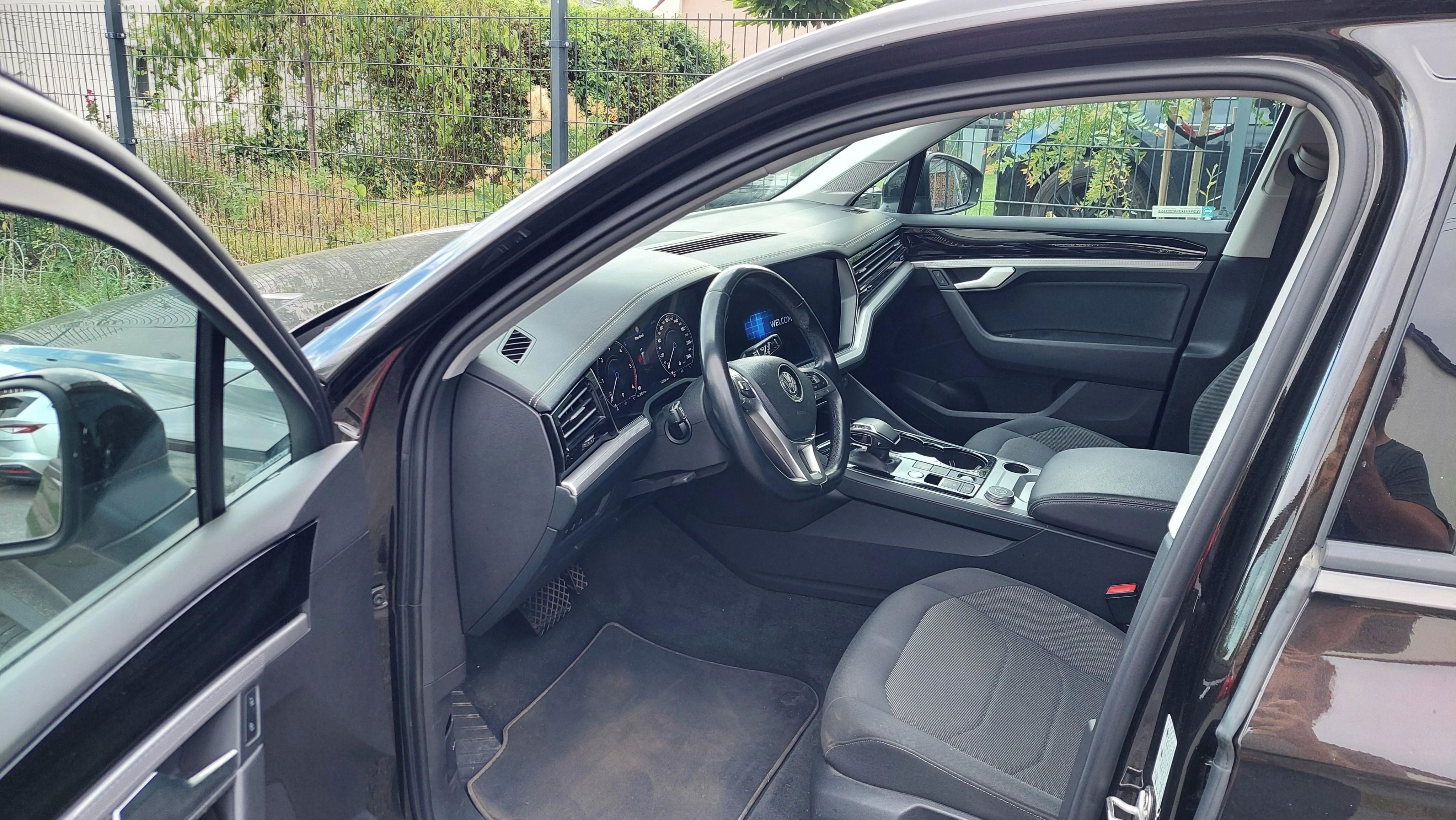 Volkswagen Touareg, 3.0TDI/4M8AT/Inno/ACC/Lane/DPH - fotka 5