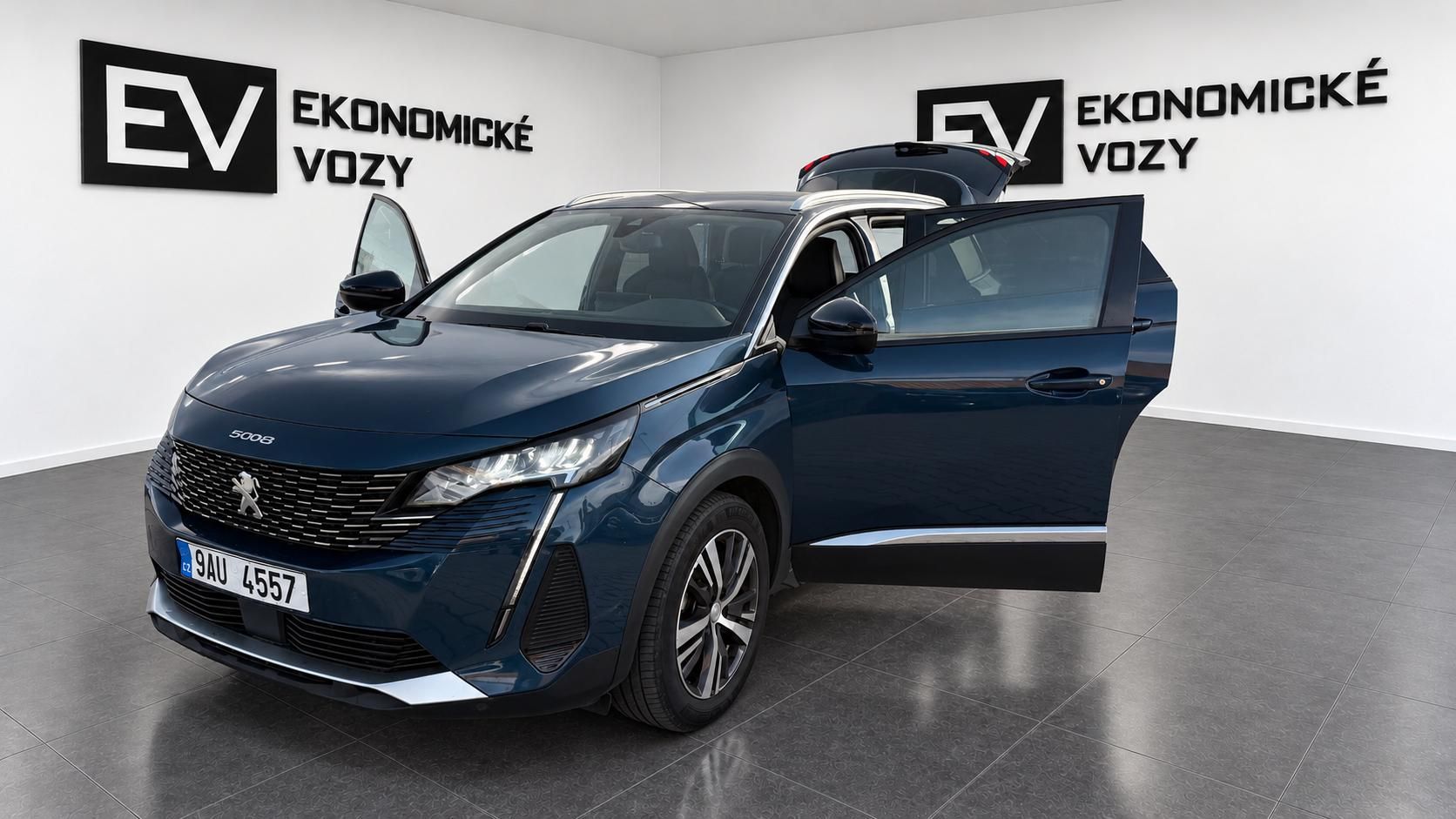 Peugeot 5008, 1.5hdi,čr,automat,záruka - fotka 3