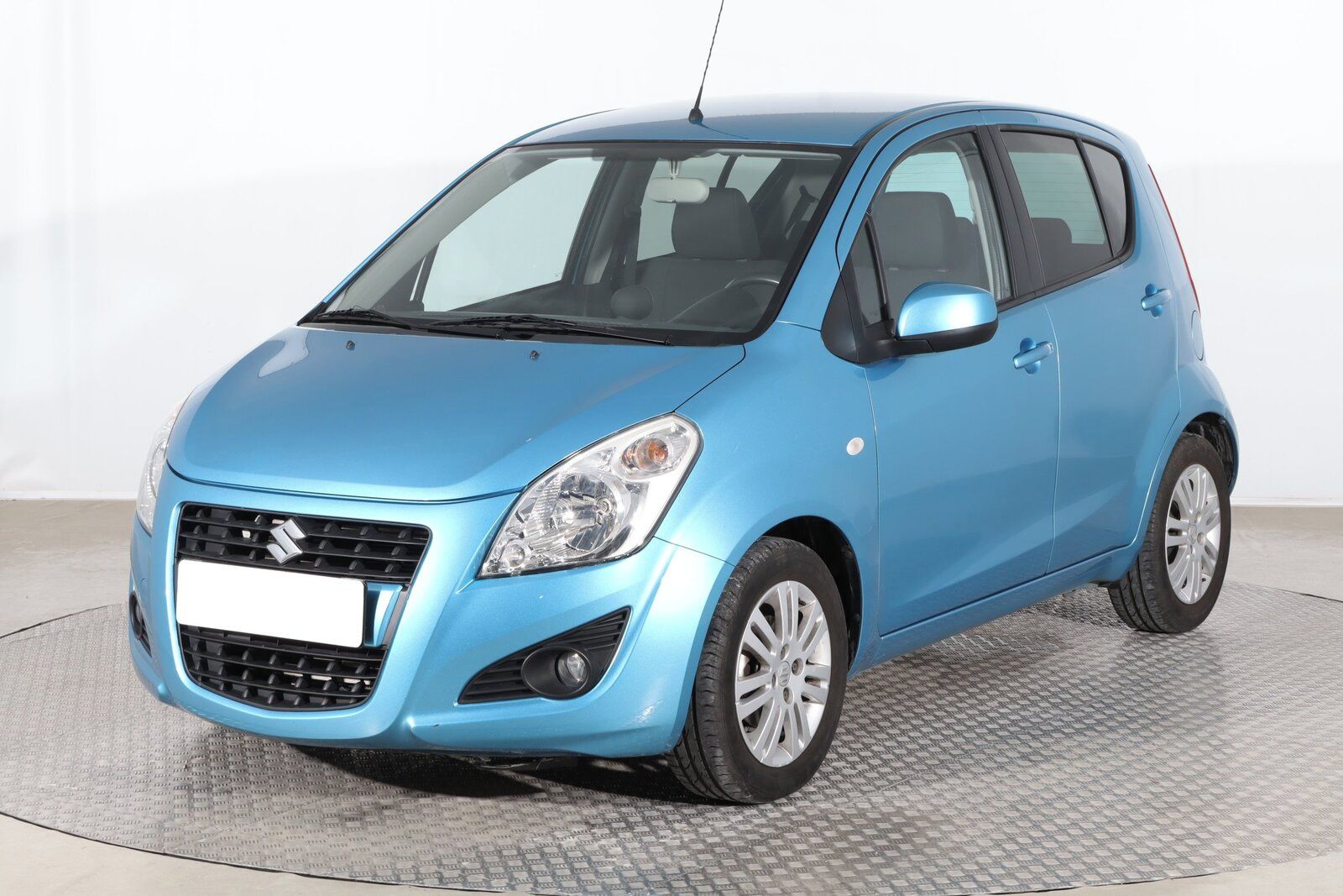Suzuki Splash, 1.2 16V, Serv.kniha - fotka 2