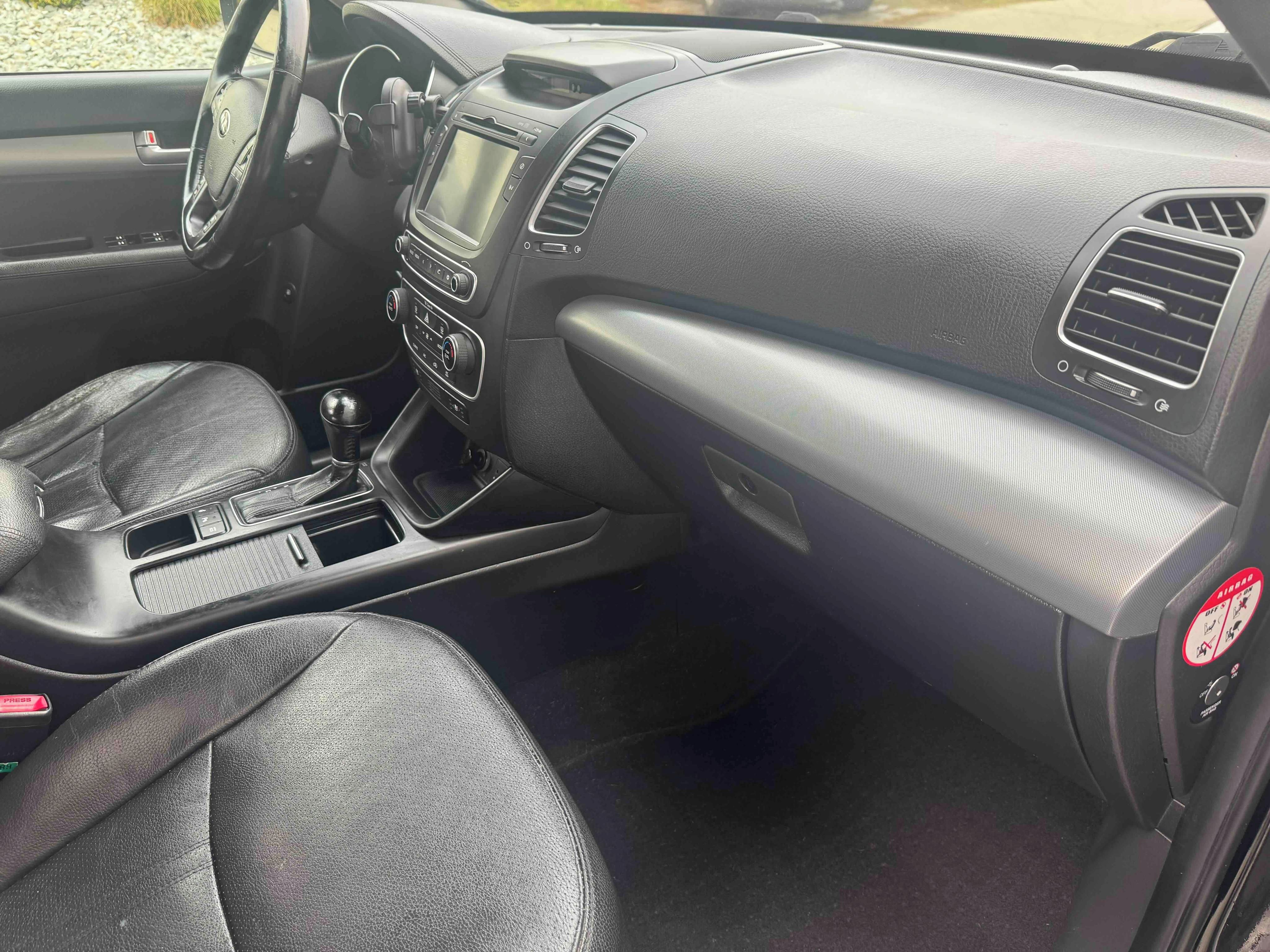 Kia Sorento, Kia Sorento 4x4 7 míst - fotka 2