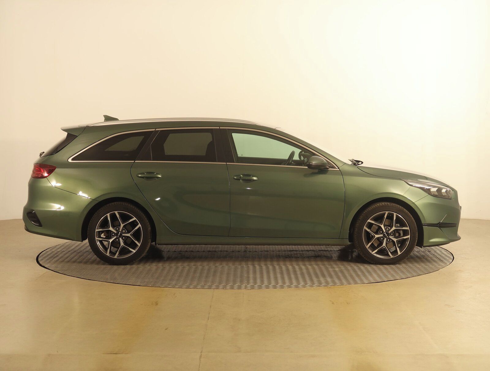 Kia Cee´d, 1.5 T-GDI, Serv.kniha - fotka 6