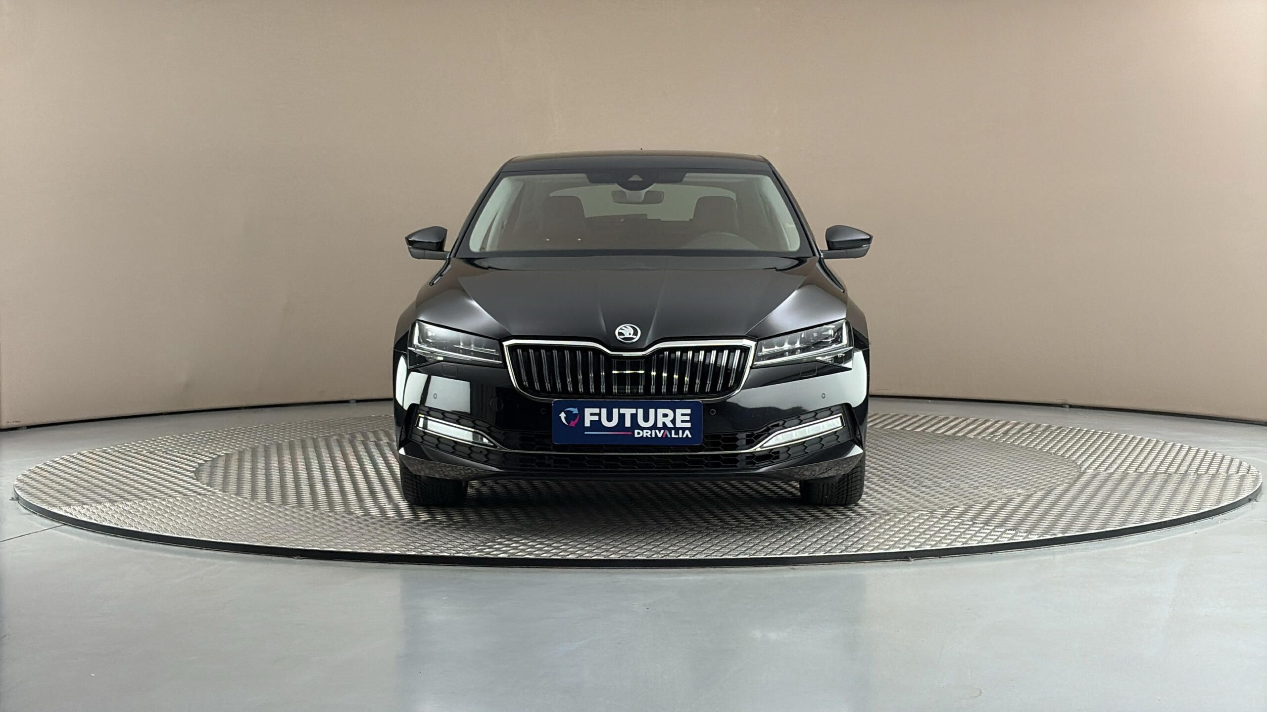 Škoda Superb, 2.0 TSI DSG 4x4 Style - fotka 3