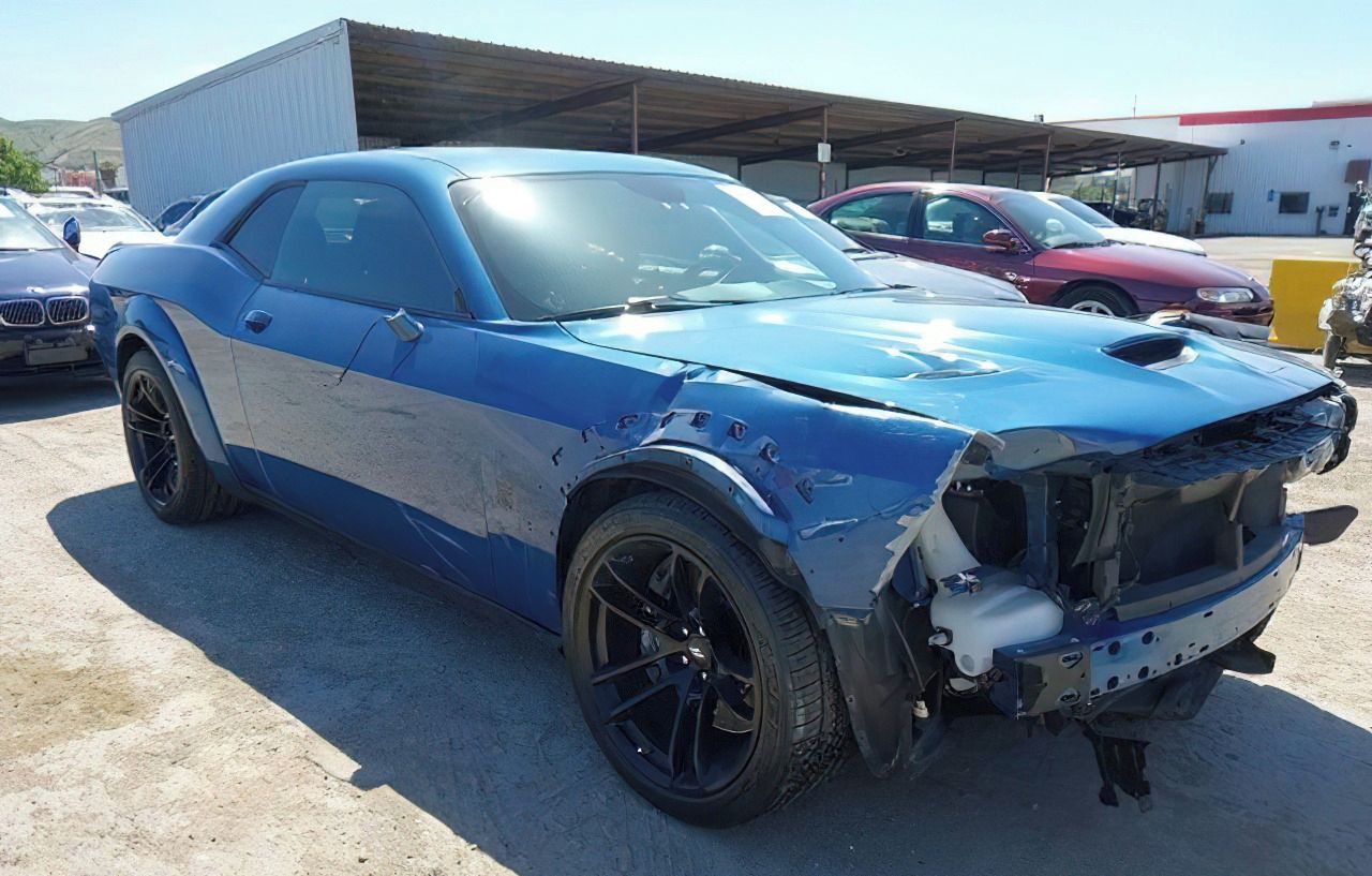 Dodge Challenger, Auto na cestě - fotka 3