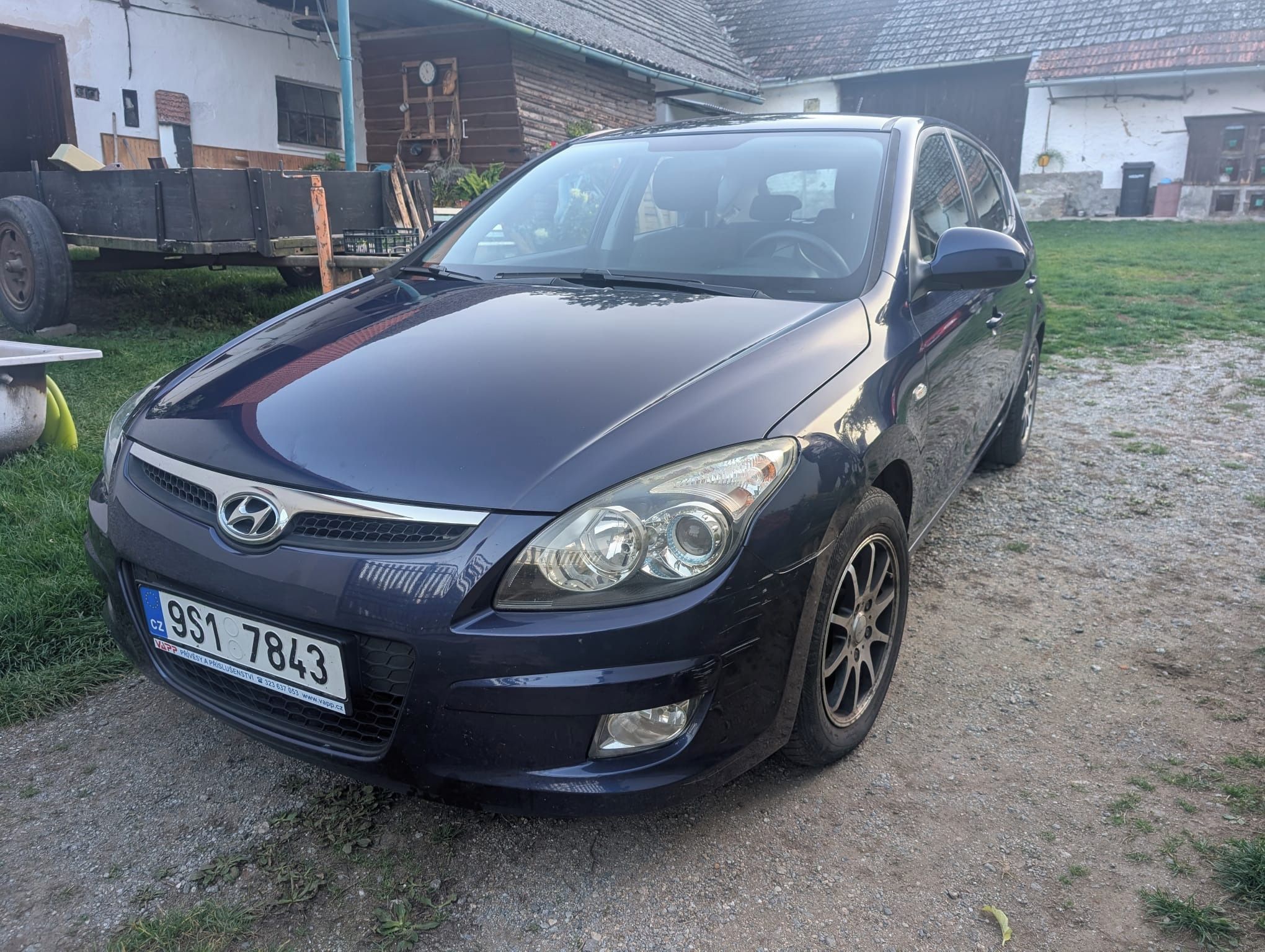 Hyundai i30, 1,4 BENZÍN - fotka 2