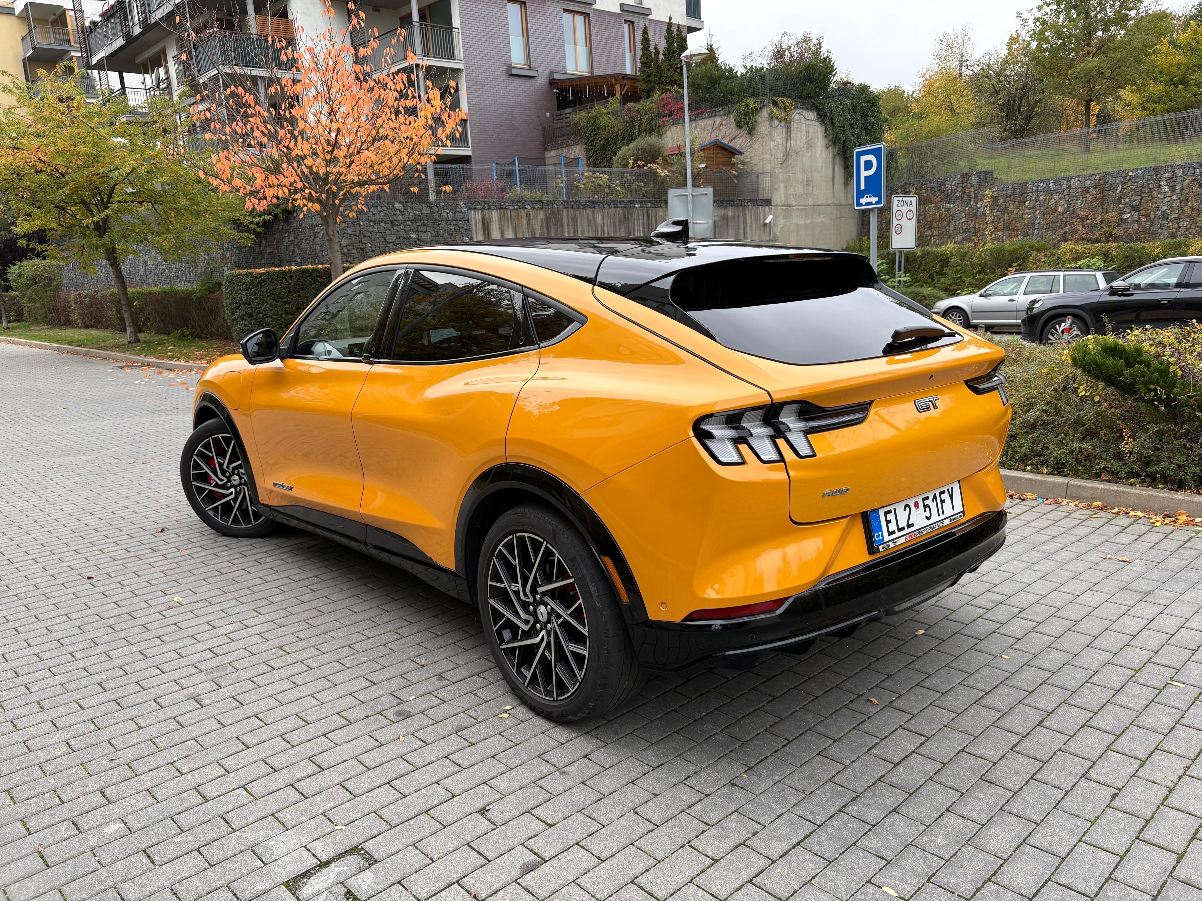 Ford Mustang Mach-E, GT 487koní - fotka 4