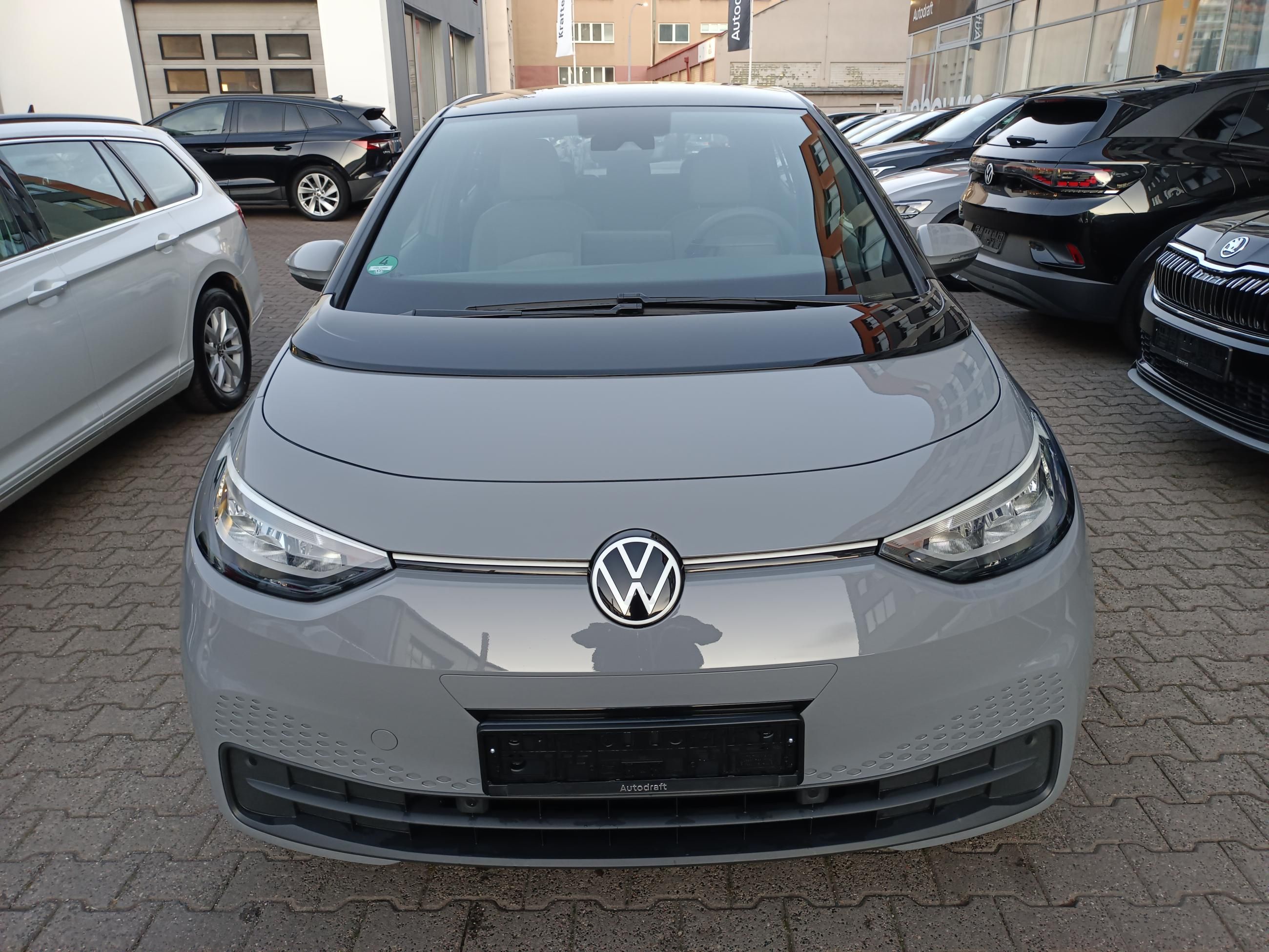 Volkswagen ID.3, Pro 107kW 62 kWh / 2 sady kol - fotka 2