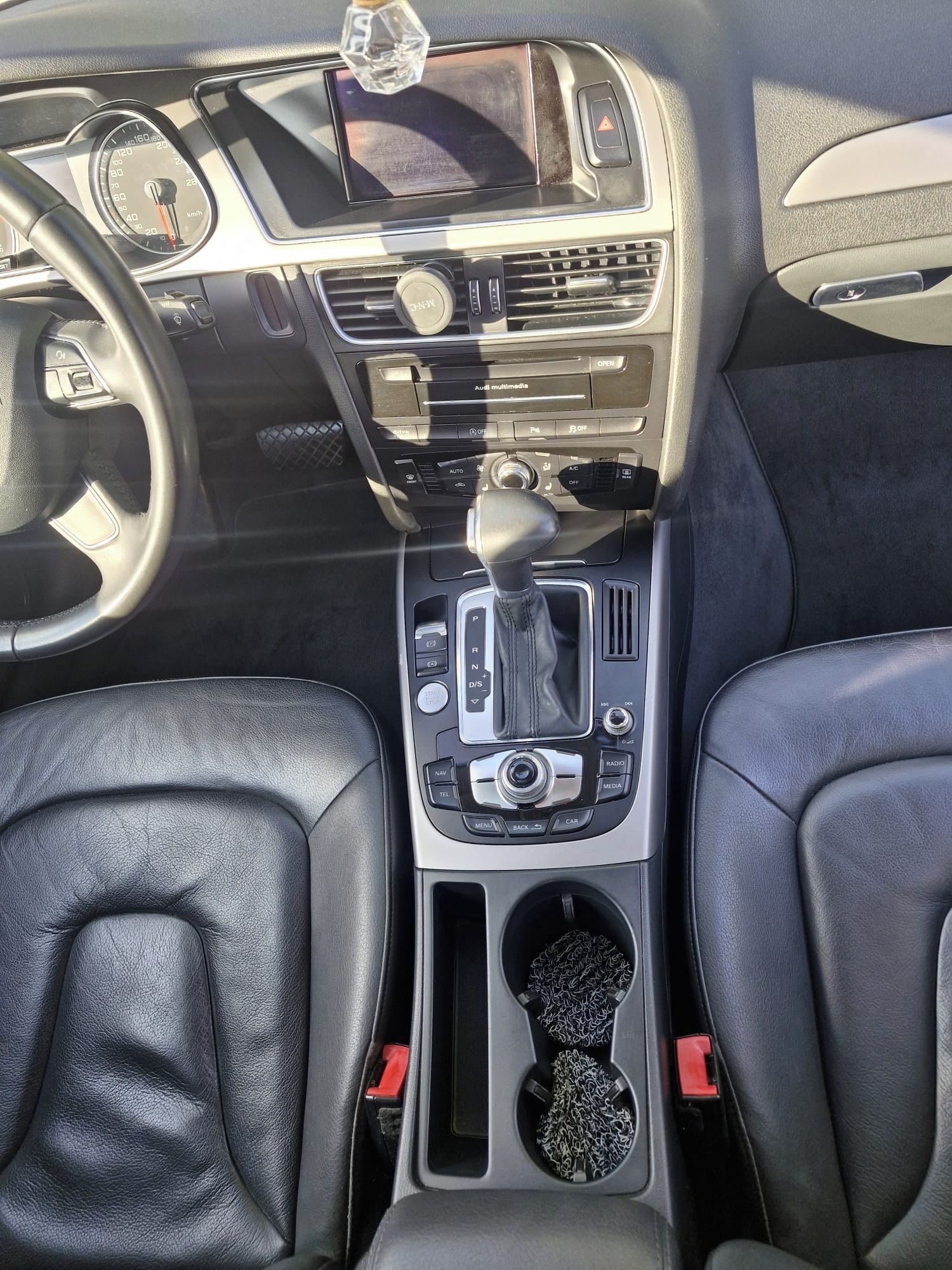 Audi A4, 2.0 TDI - fotka 4