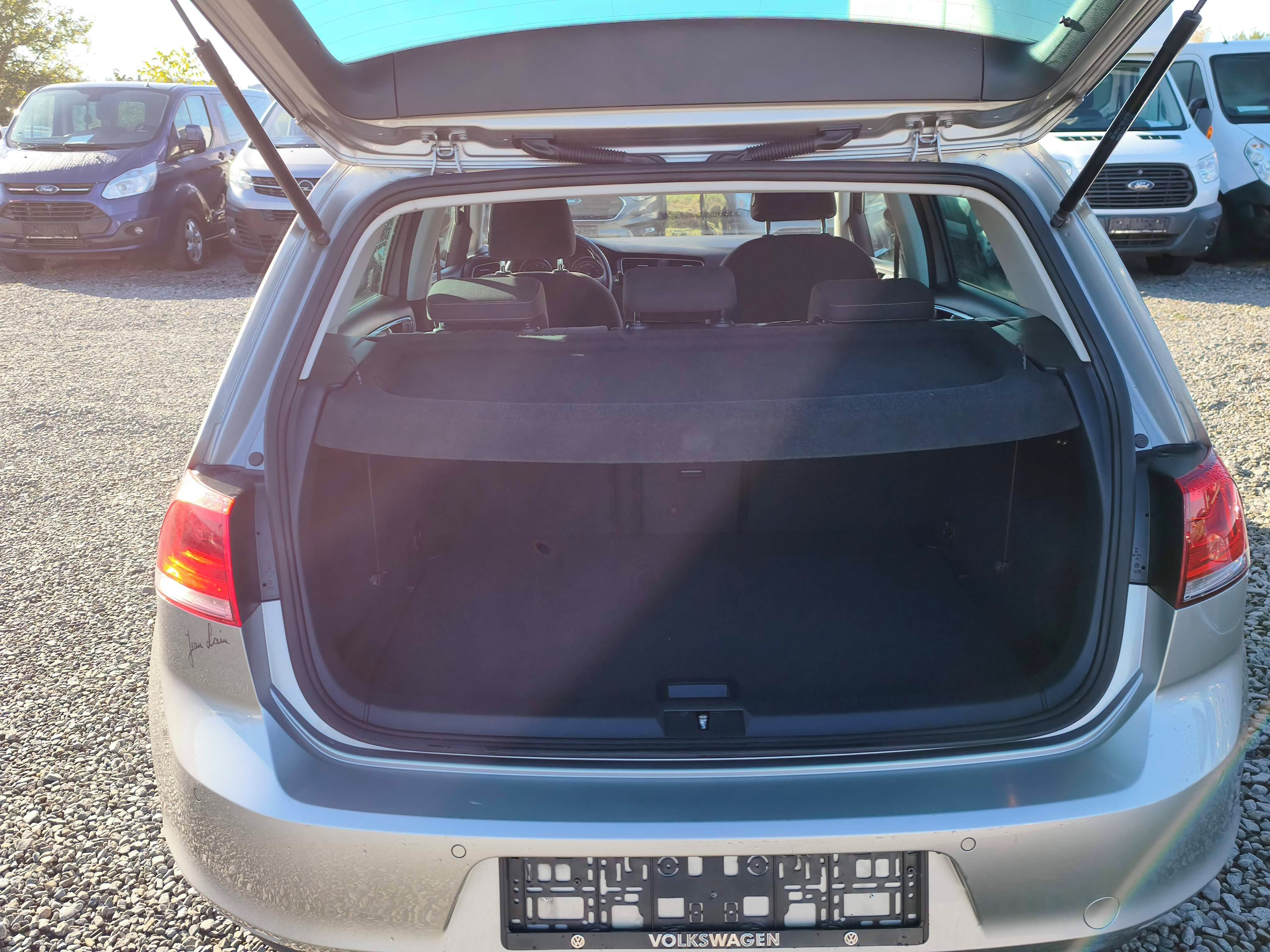 Volkswagen Golf - fotka 2