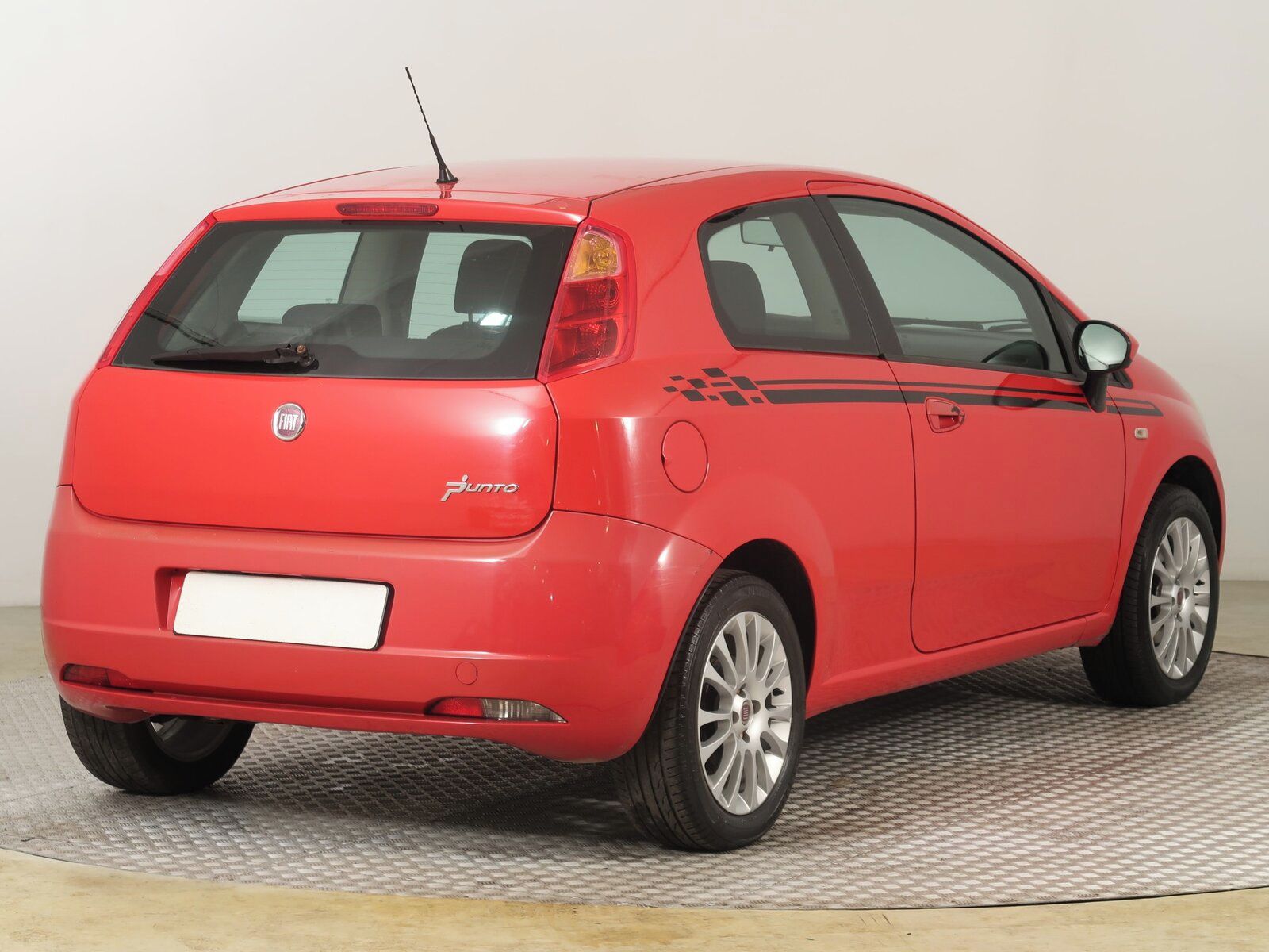 Fiat Punto, 1.4, po STK, zamluveno - fotka 5