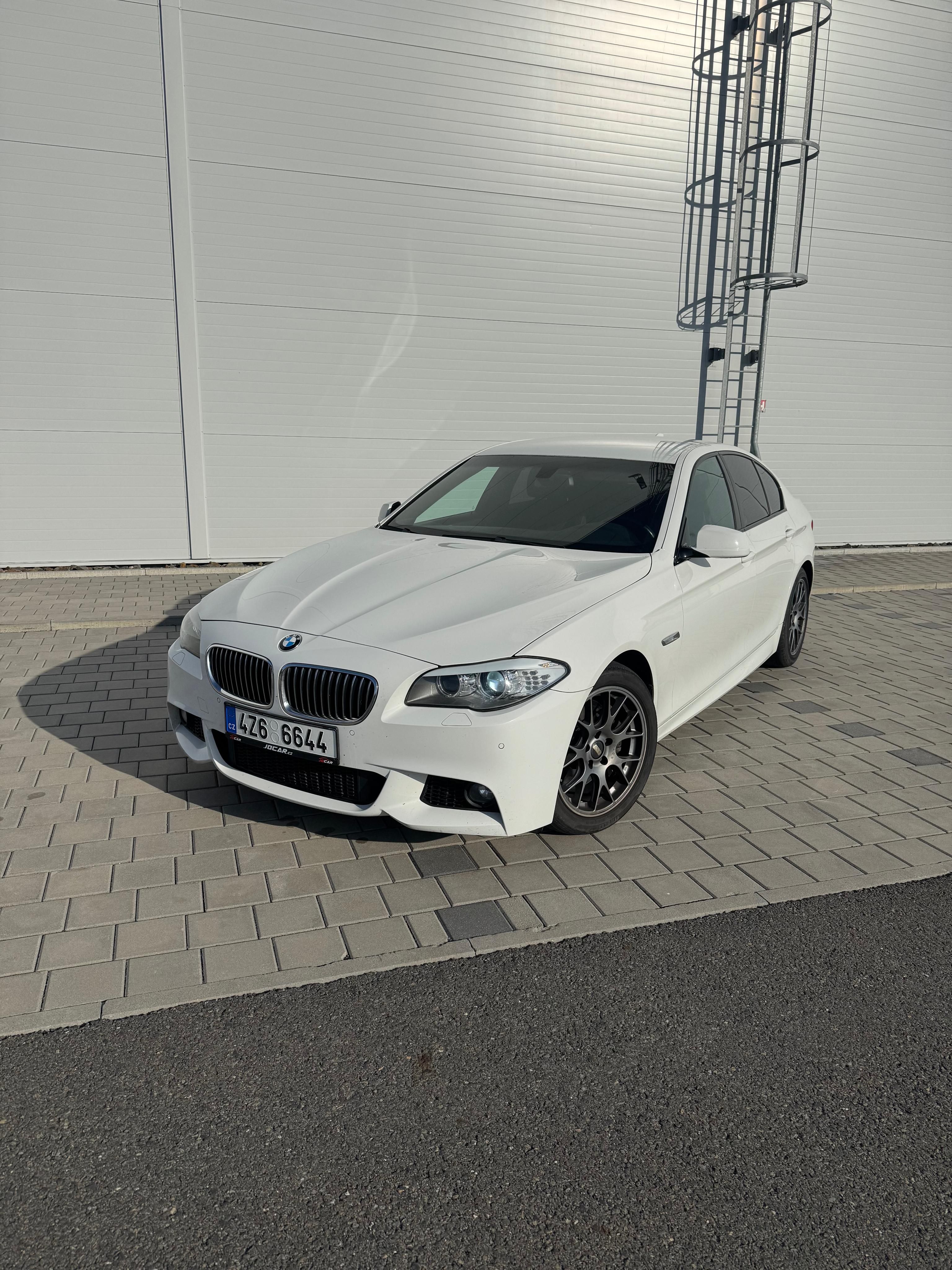 BMW Řada 5, BMW 525D X-DRIVE M-Paket - fotka 3