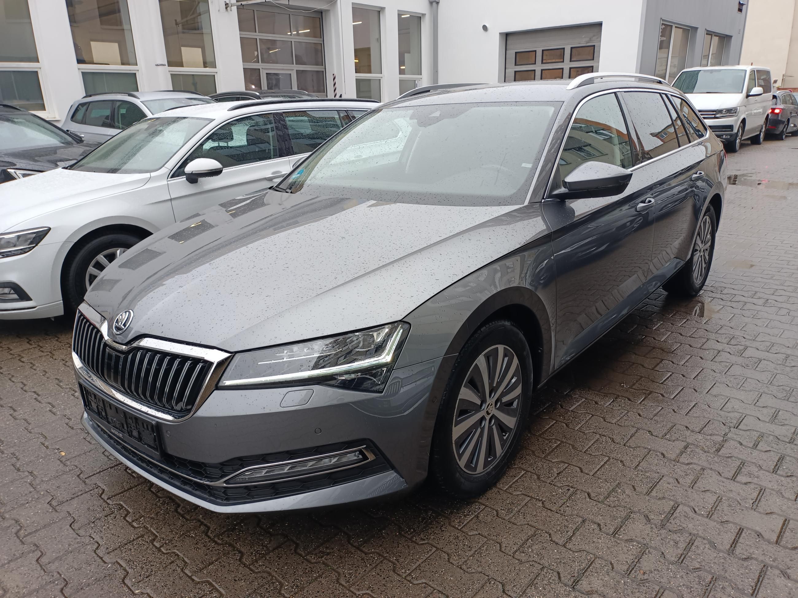 Škoda Superb, 2.0 TDI 110kW DSG / Tažné - fotka 3