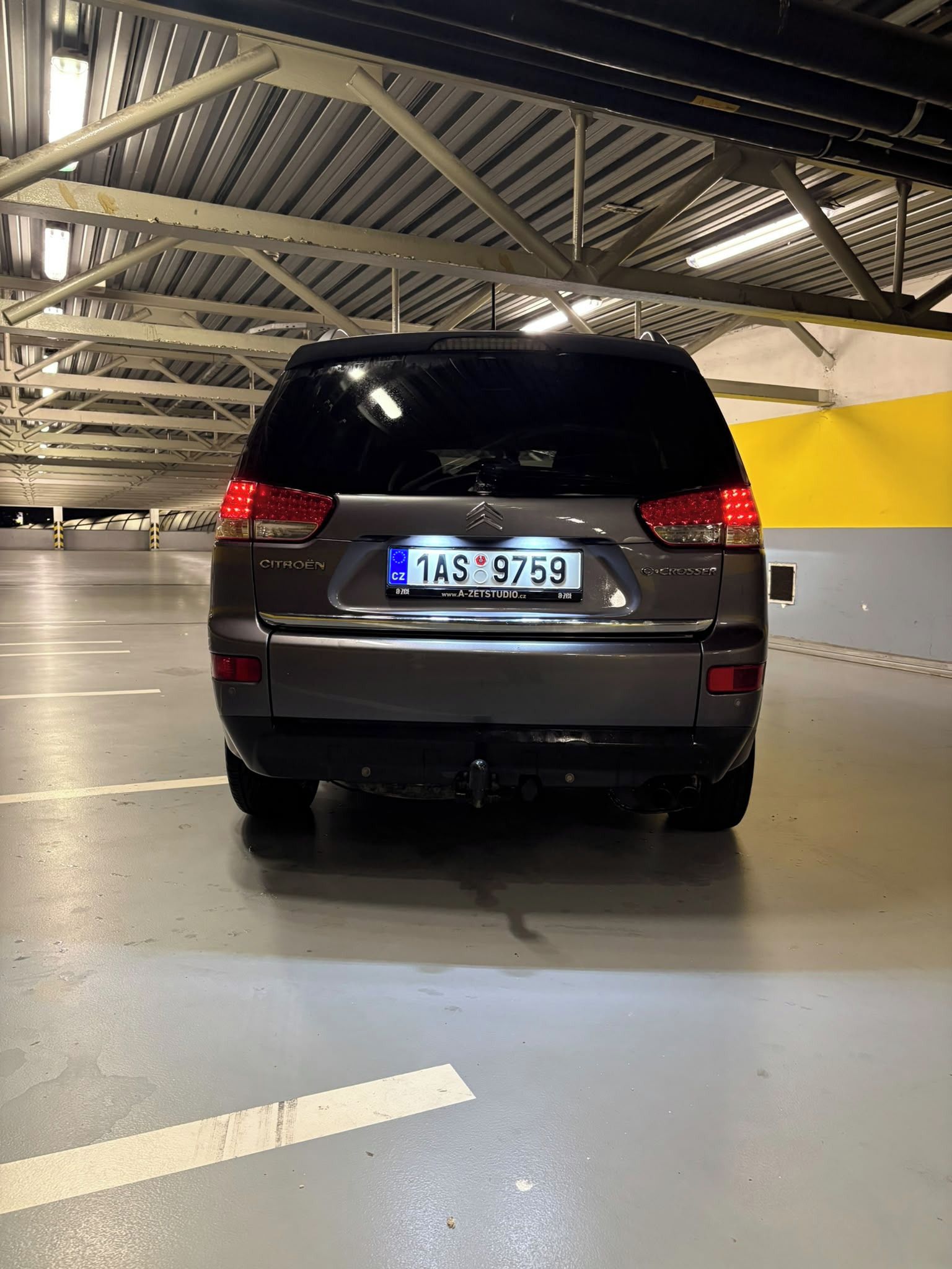Citroën C-Crosser, Citroen C-Crosser 2.2 HDi, ČR - fotka 3