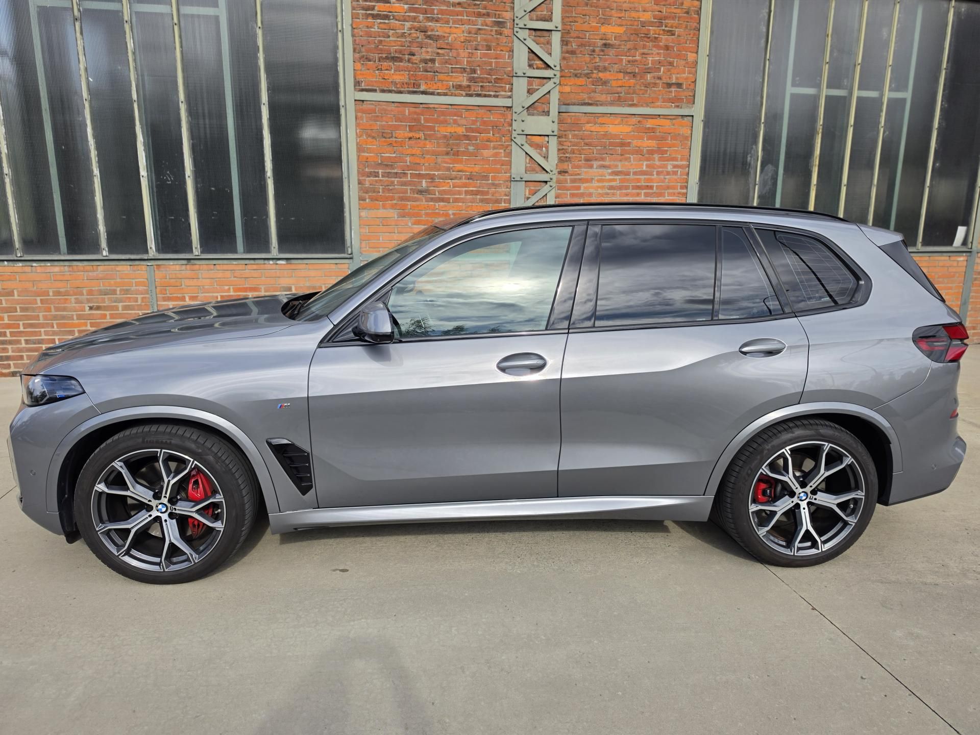 BMW X5, xDrive 30d M PAKET - fotka 2