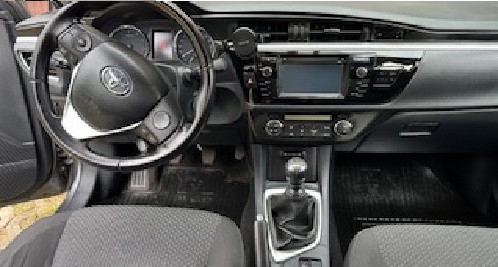 Toyota Corolla, 1,6 97 Kw manuál 108 000Km - fotka 4