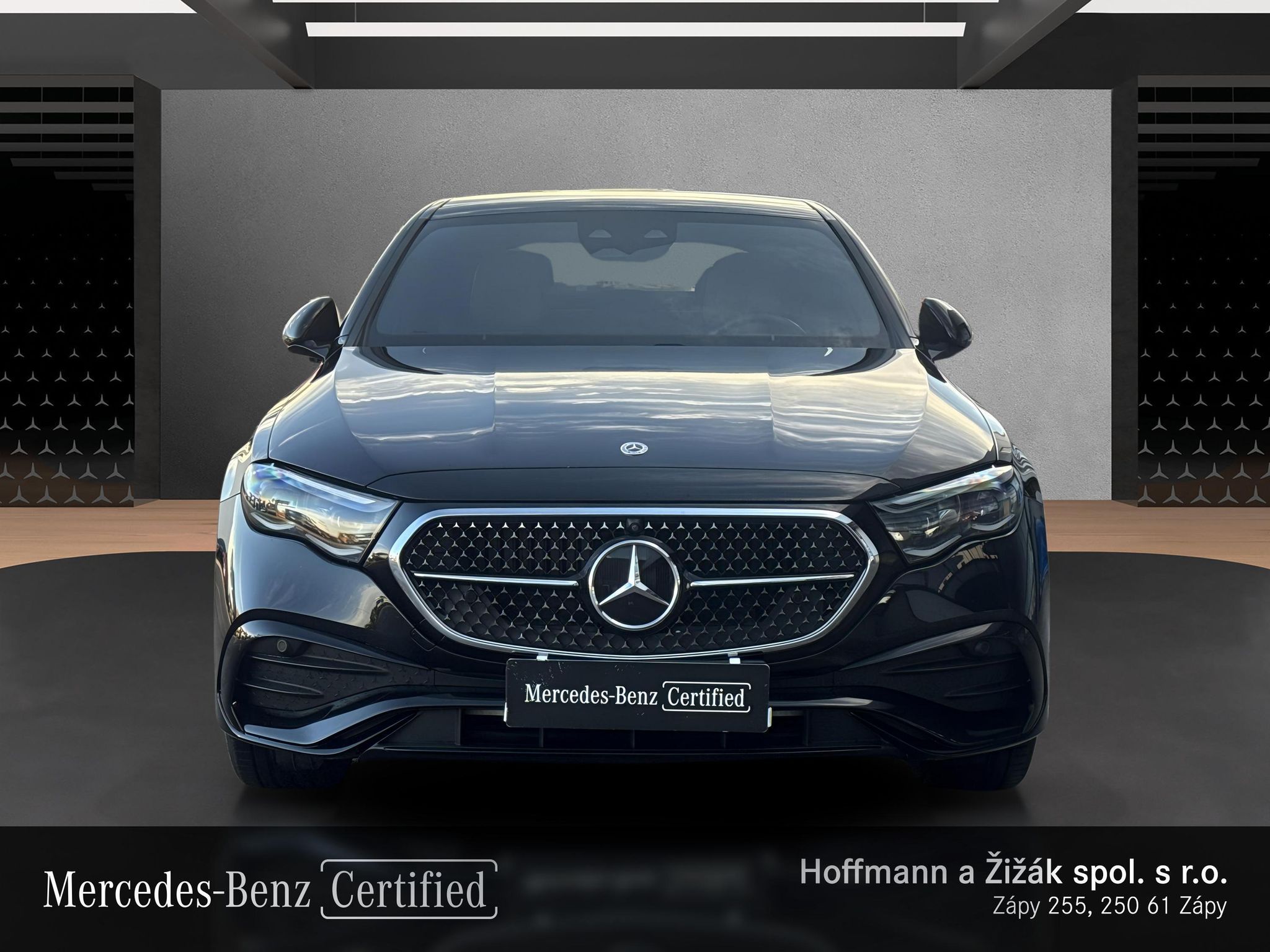 Mercedes-Benz Třídy E, 220d 4M - PREMIUM PLUS - fotka 2