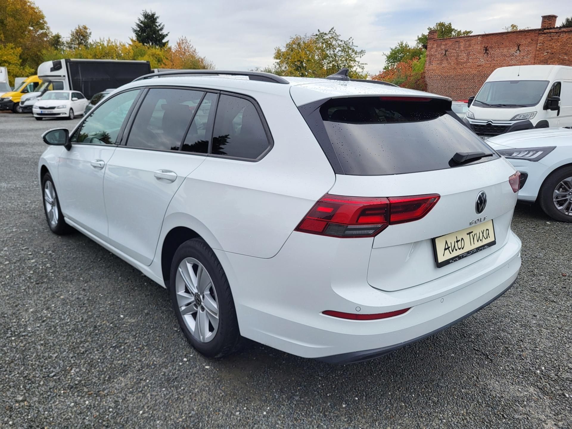 Volkswagen Golf, Variant 2.0 TDi BMT 85kW LIFE - fotka 3