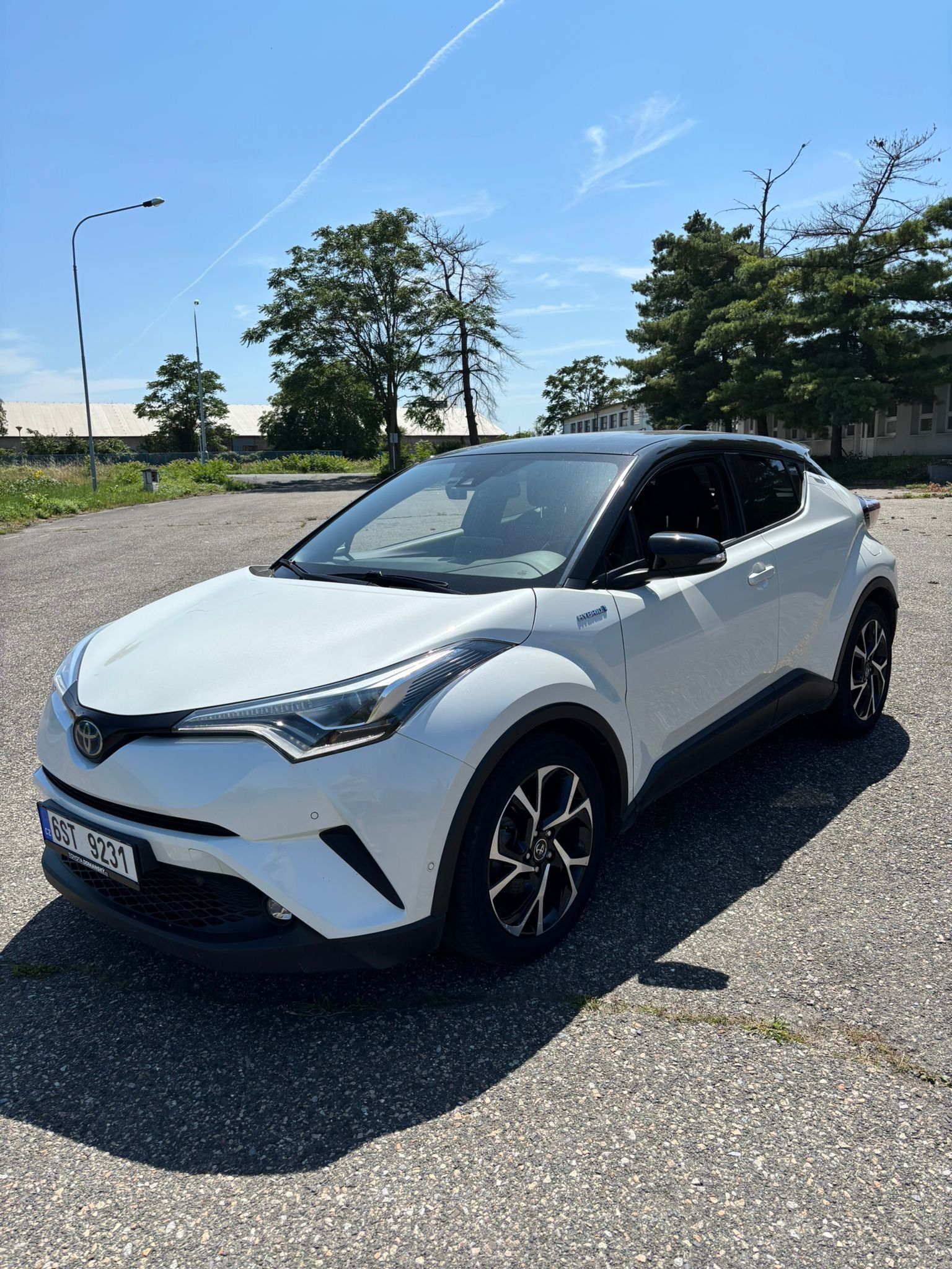 Toyota C-HR, Toyota CHR 1,8 hybrid - fotka 2