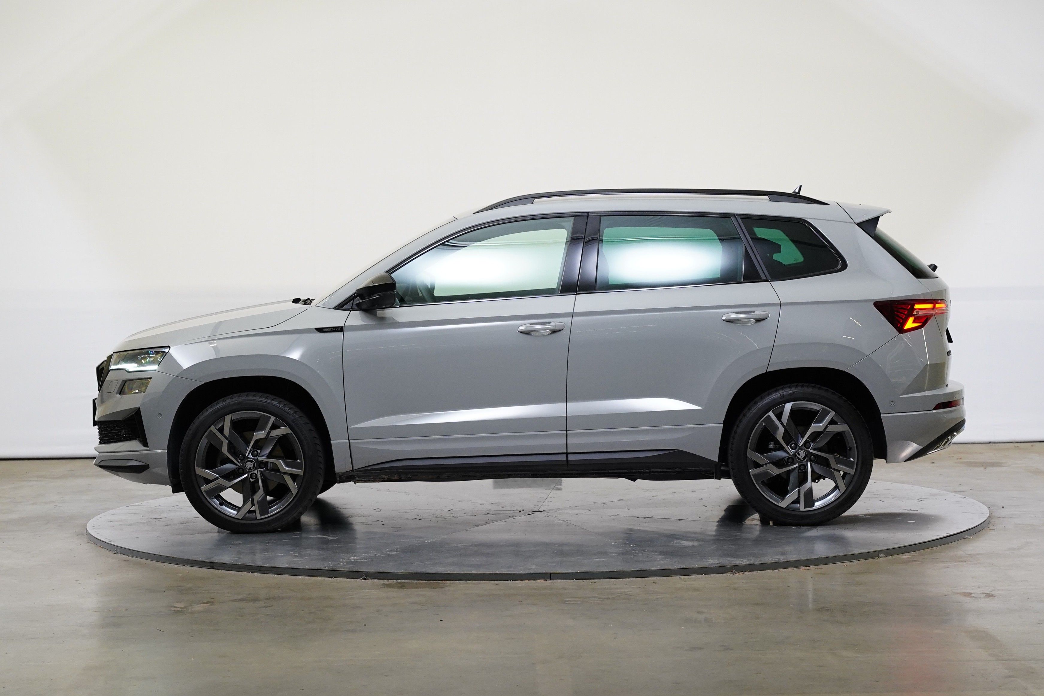 Škoda Karoq, 2.0 TDI 110 kW 4x4 Sportline - fotka 3