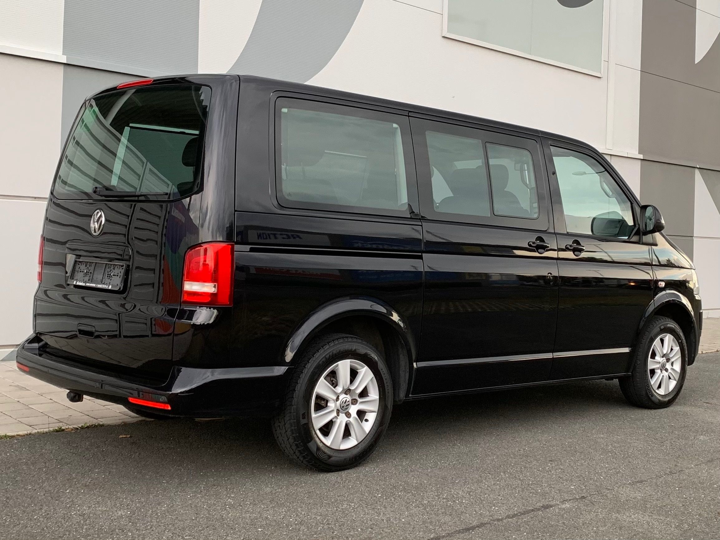 Volkswagen Multivan, 103kw, Comfort, 2xšoupačky - fotka 5