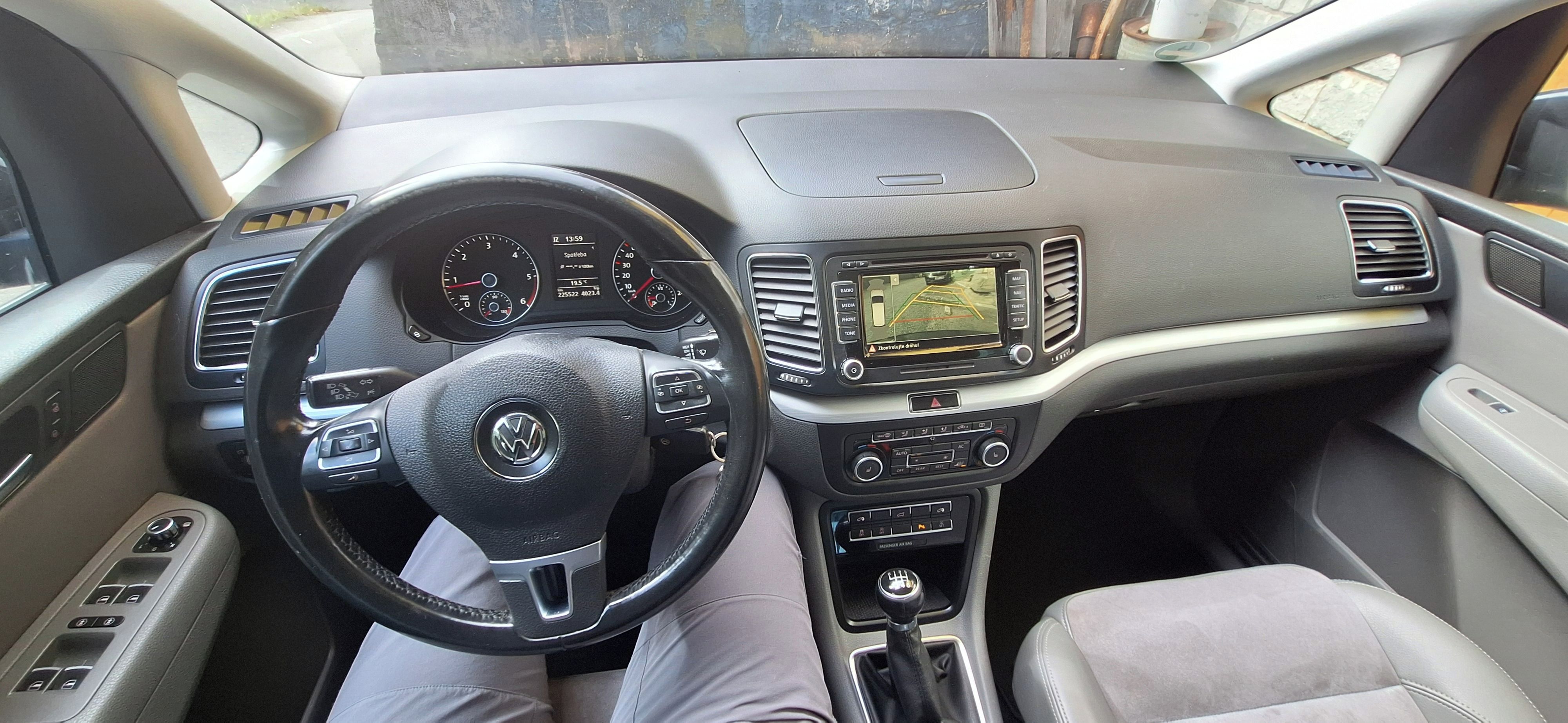 Volkswagen Sharan, 2.0TDI,125 kW, 7 míst