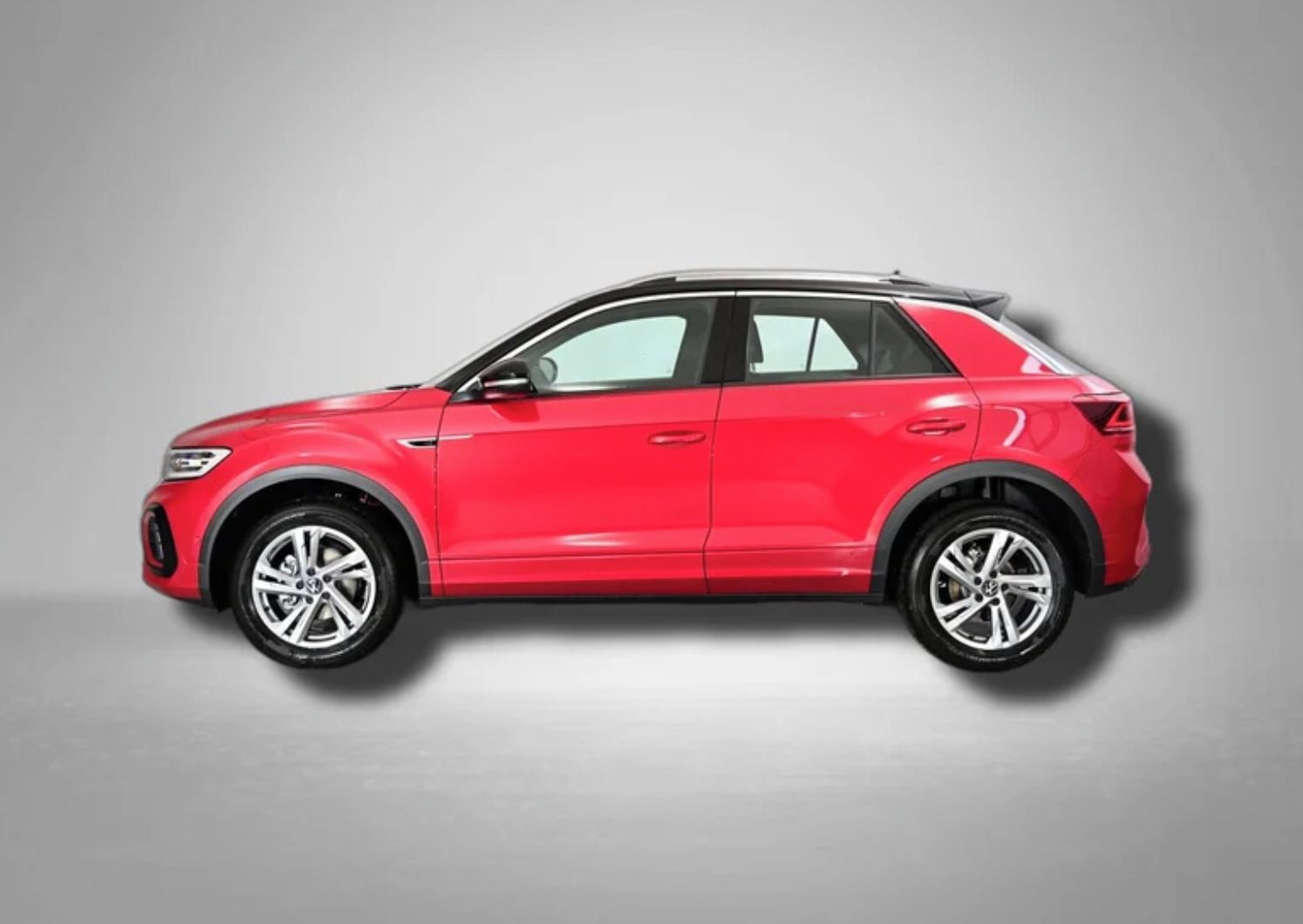 Volkswagen T-Roc, R-Line SUV 1.5 TSI 110 kw - fotka 2