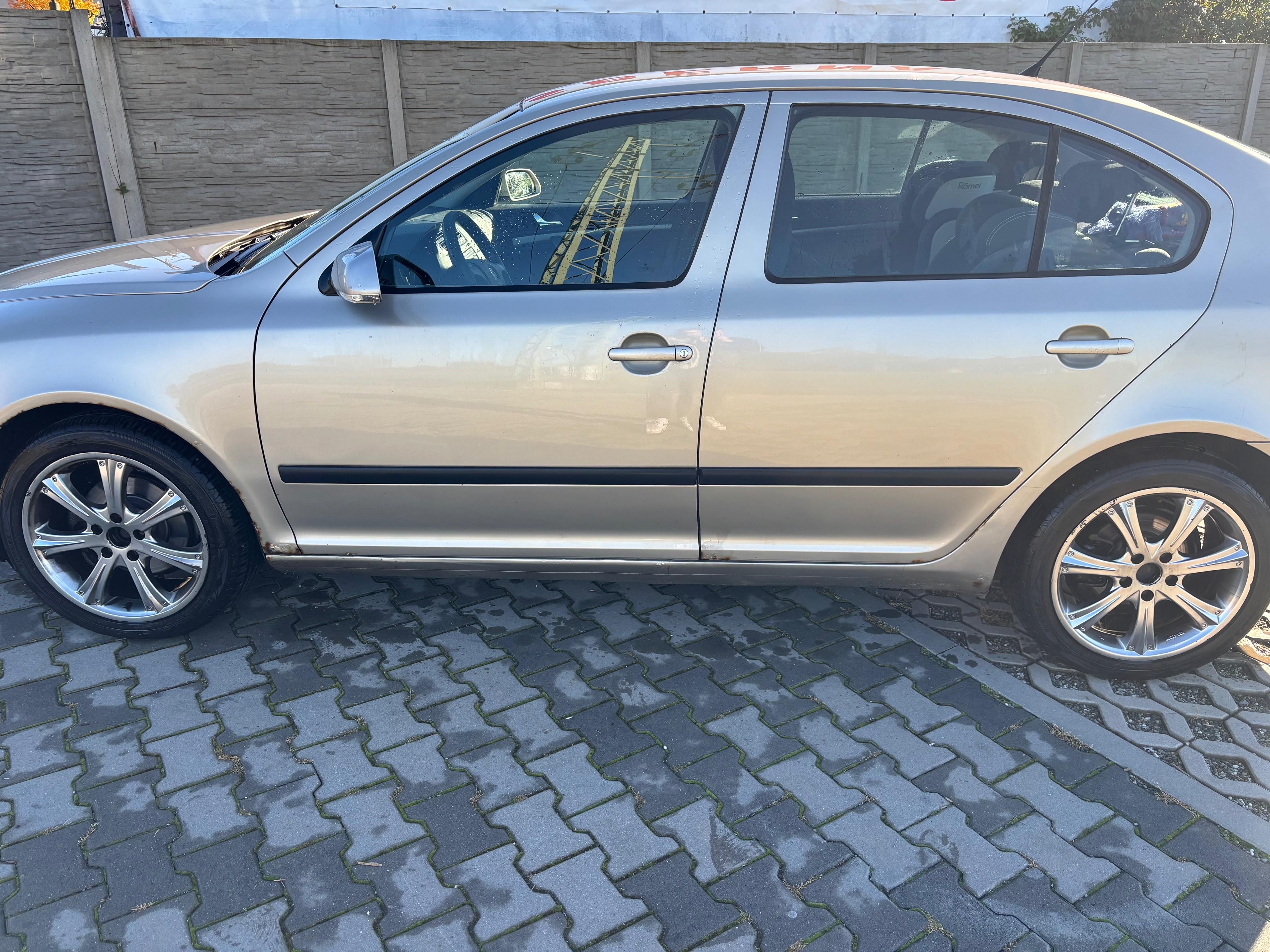 Škoda Octavia, Škoda Octavia II 1.9 TDI 77kW - fotka 2