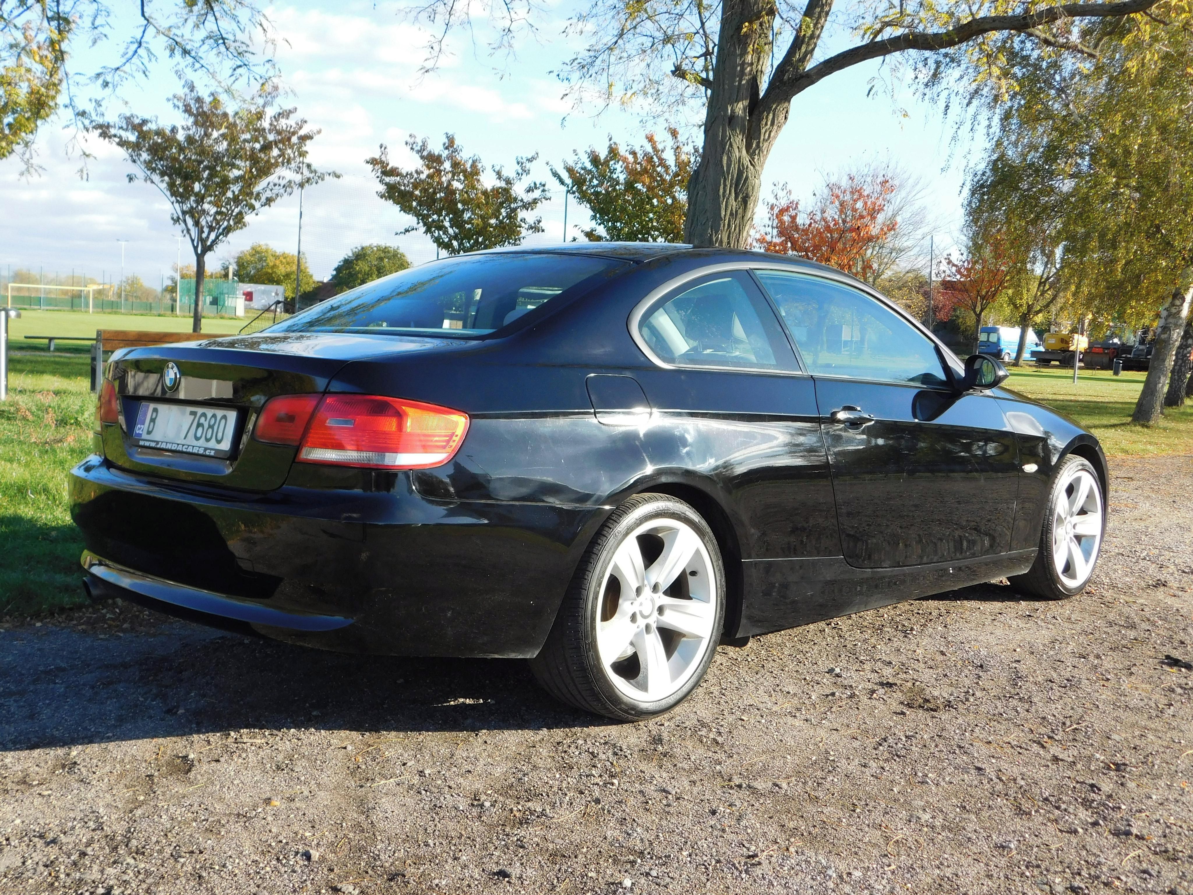 BMW Řada 3, e92,,výkon 125 KW,,MANUÁL - fotka 4