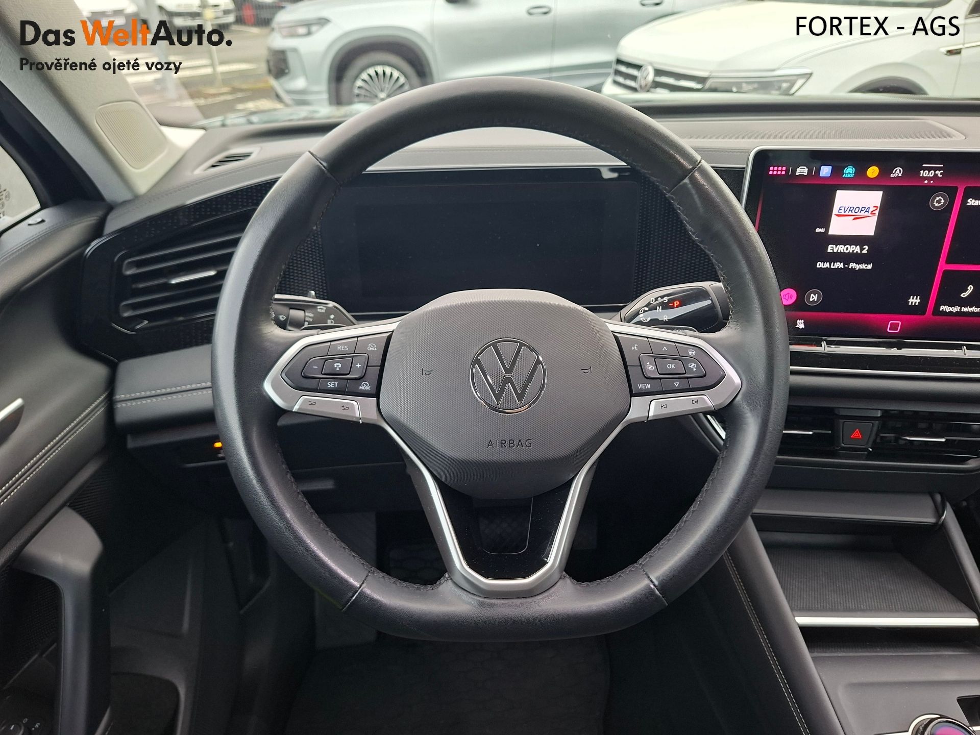Volkswagen Tiguan, 2.0 TDI,110kW,DSG,Webasto,Tažn - fotka 5