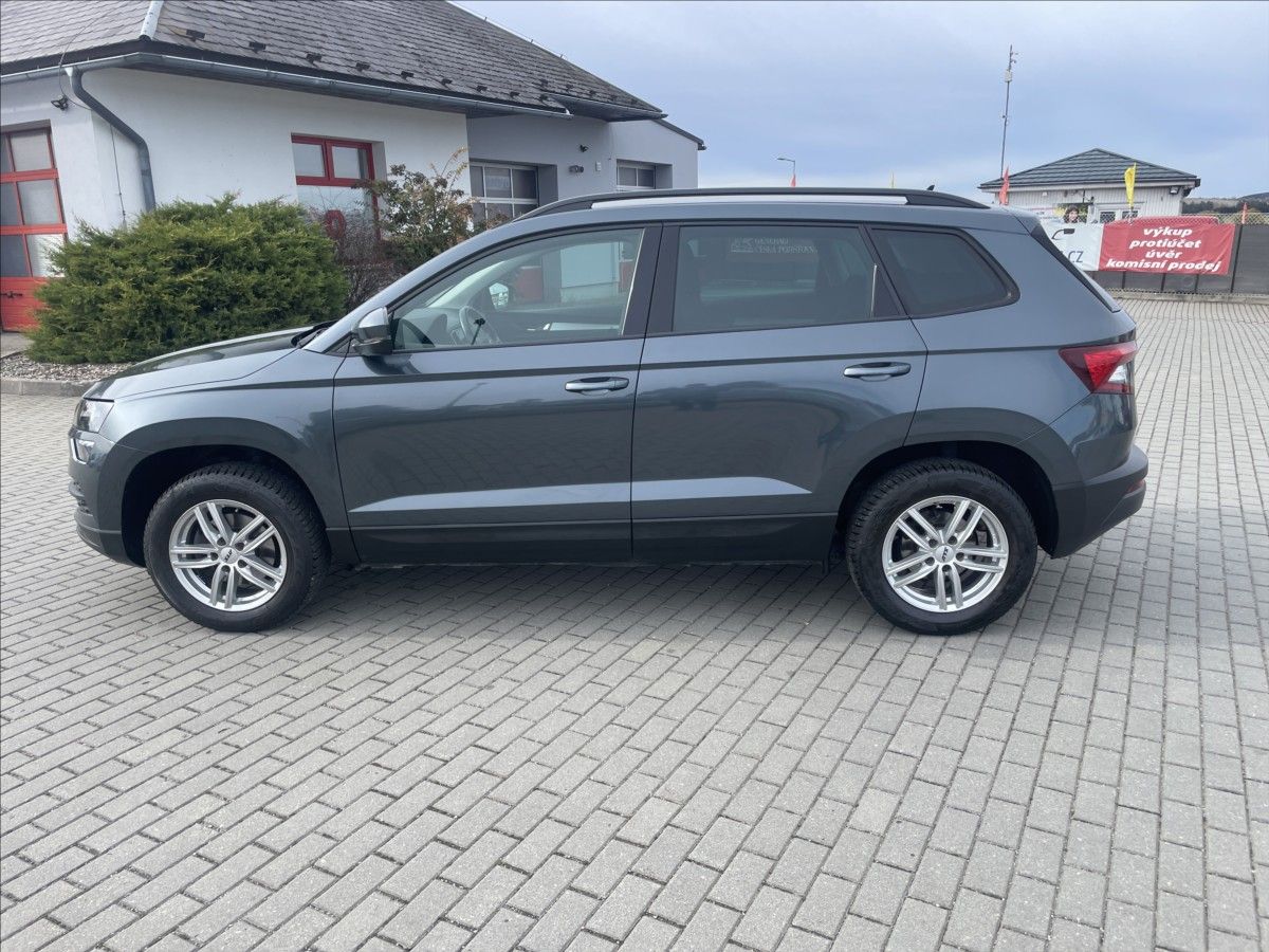 Škoda Karoq, 1,0 TSi 85kw Style Tažné GPS - fotka 3