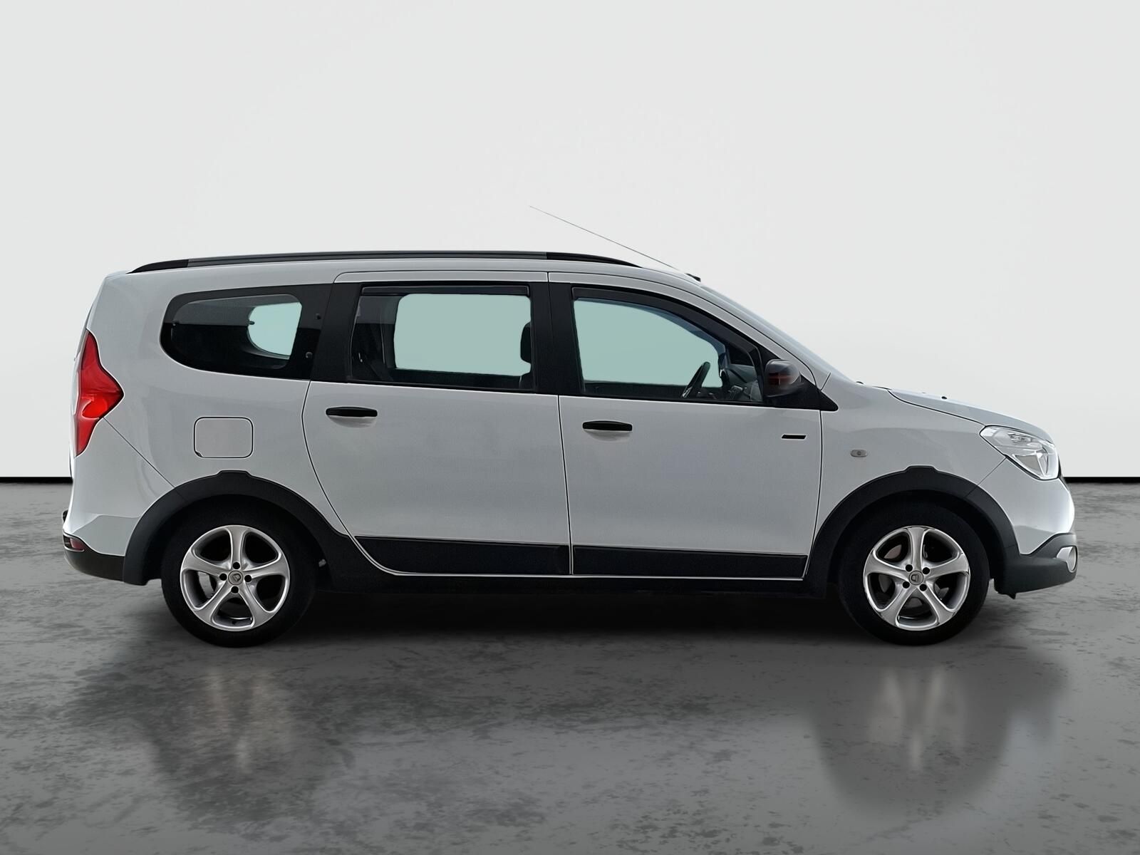 Dacia Lodgy, 1.5 Blue dCi, 7 míst - fotka 6
