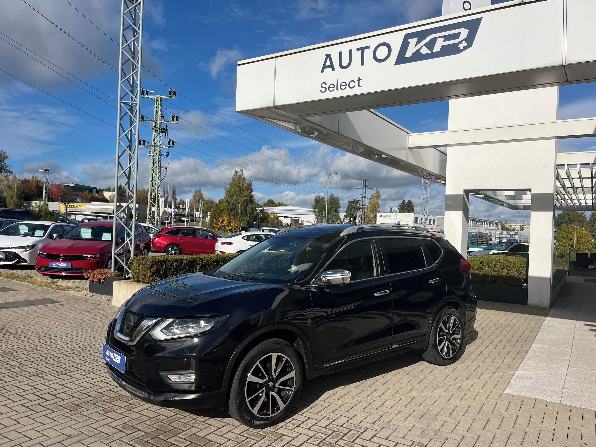 Nissan X-Trail, 2.0 dCi 130kW 4x4 Tekna + TZ