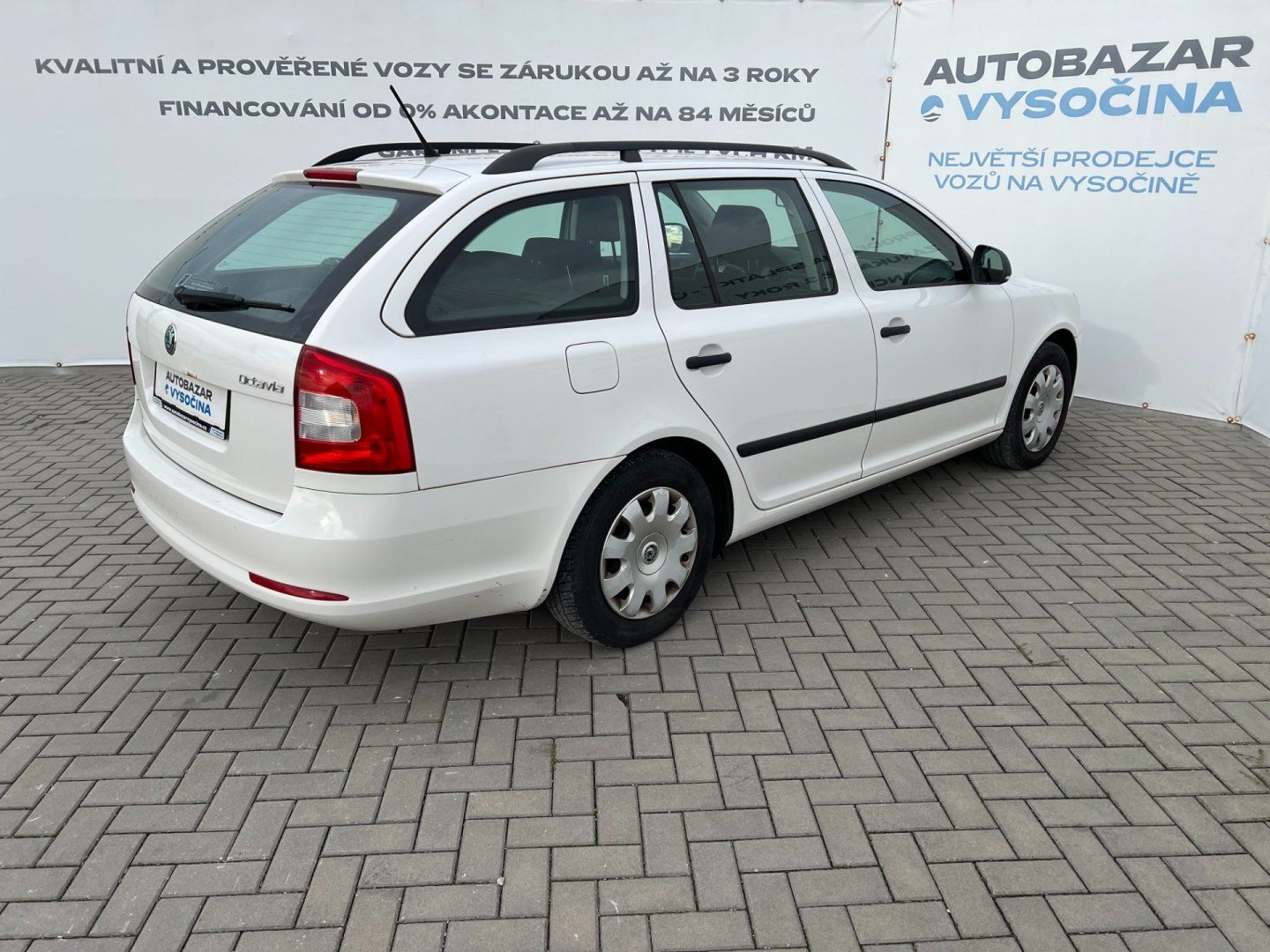 Škoda Octavia, 1.6TDi 77kW! 2x kola! - fotka 4