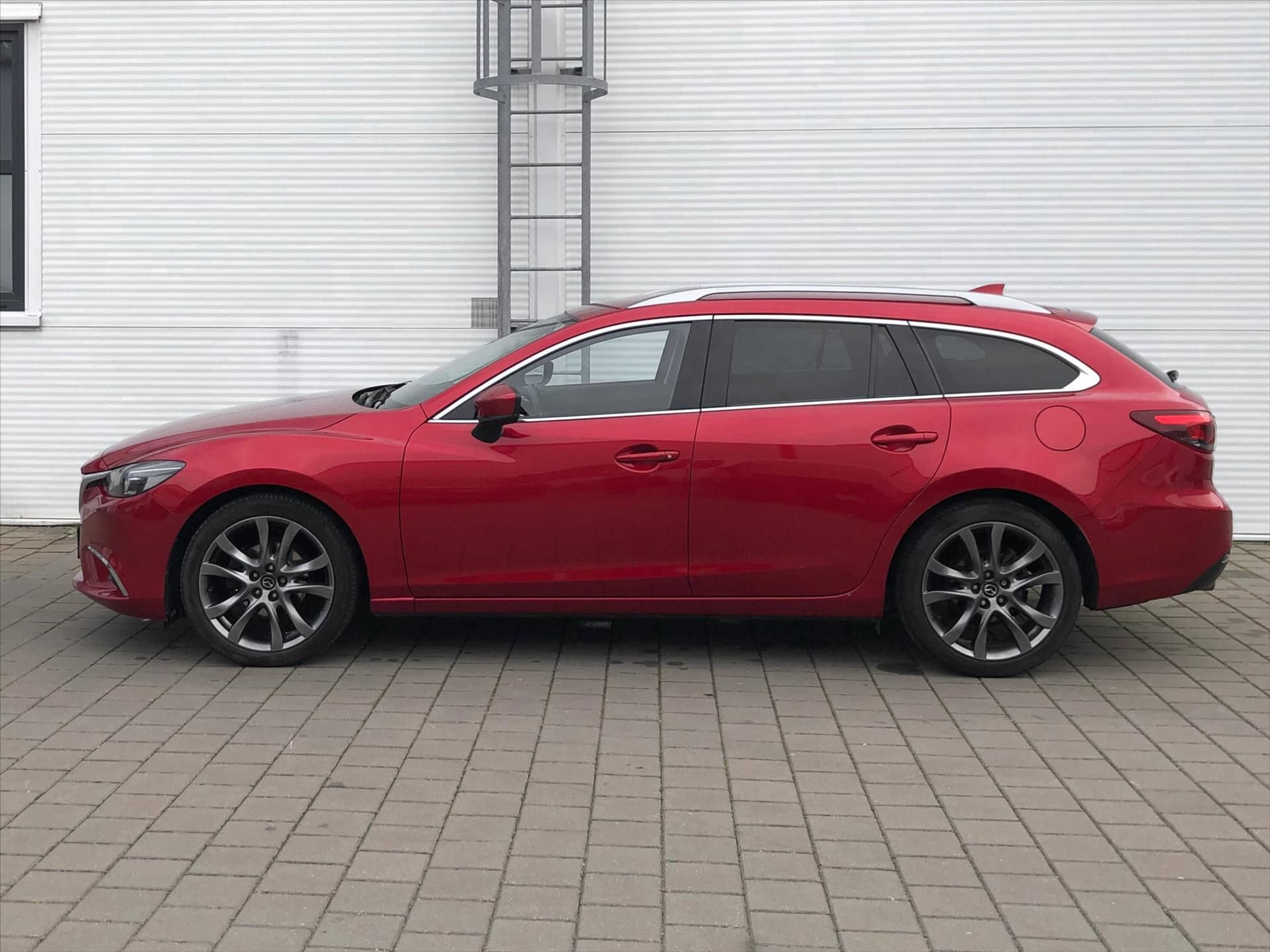 Mazda 6, 2,5 WGN Revolution Top G192k A - fotka 6