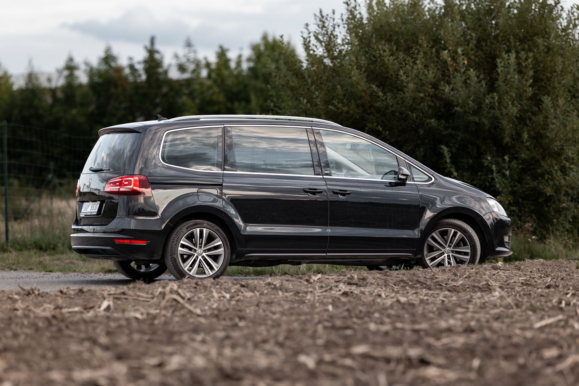 Volkswagen Sharan, 2.0 TDI 110 kW DSG, CarPlay - fotka 3