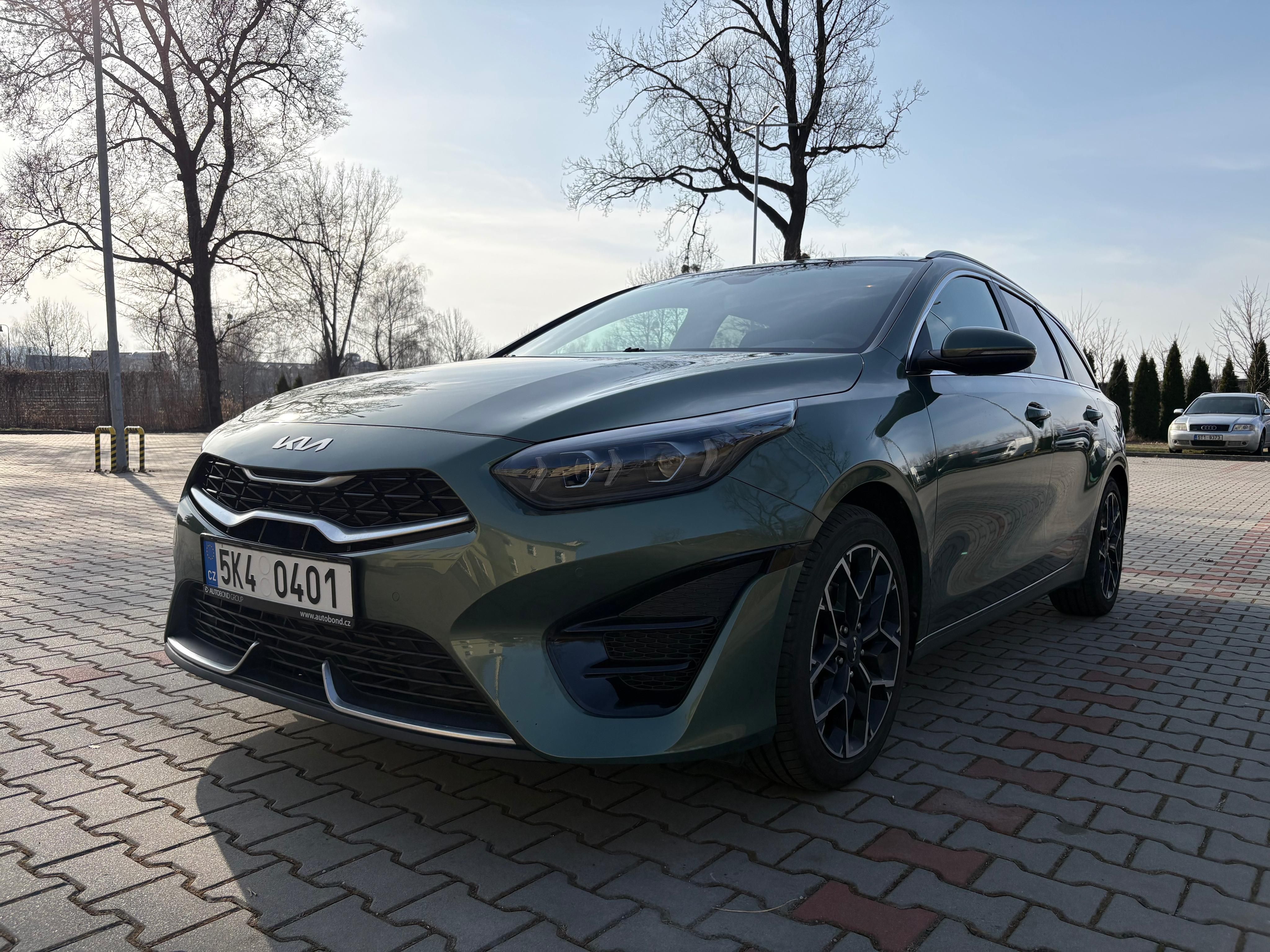 Kia Cee´d, SW GT Line - fotka 6