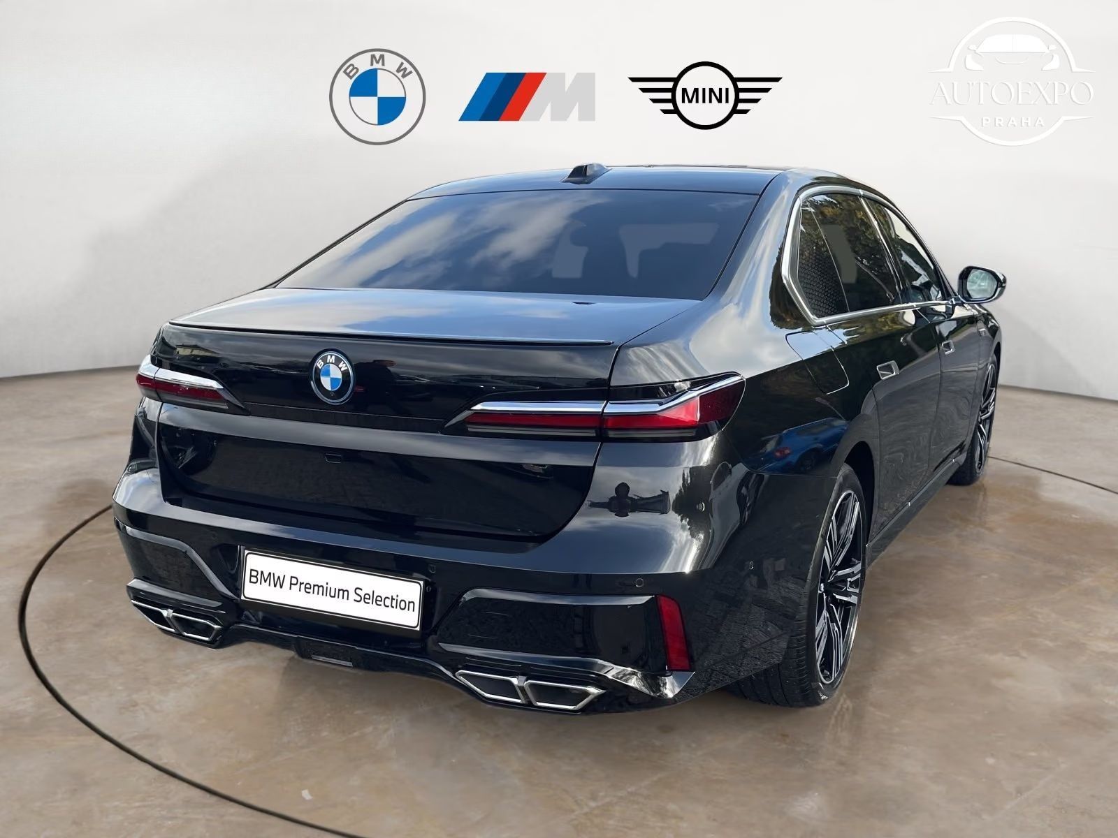 BMW Řada 7, M760* xDrive*Záruka do 2030* - fotka 4