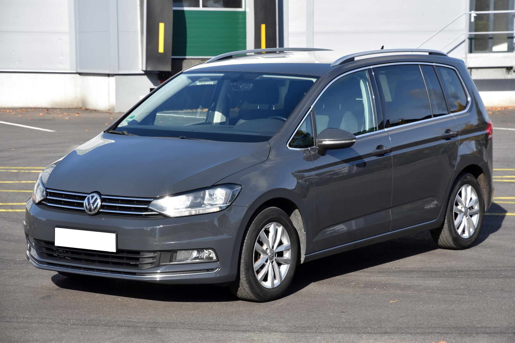 Volkswagen Touran, 1.6 TDi 6st COMFORTLINE,7 MÍST - fotka 6
