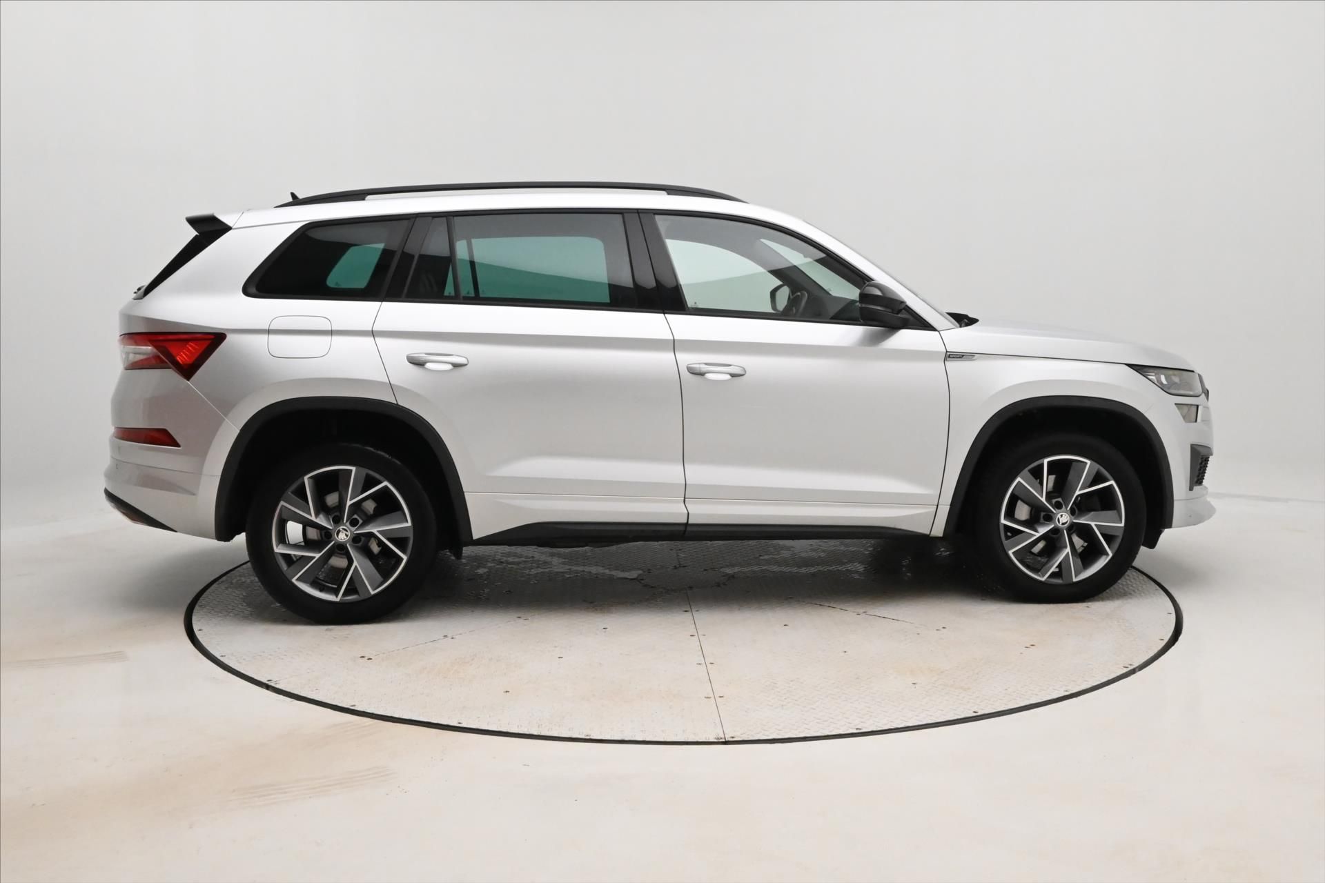 Škoda Kodiaq, 2,0 TDI 147 kW DSG 4x4 Sportli - fotka 4