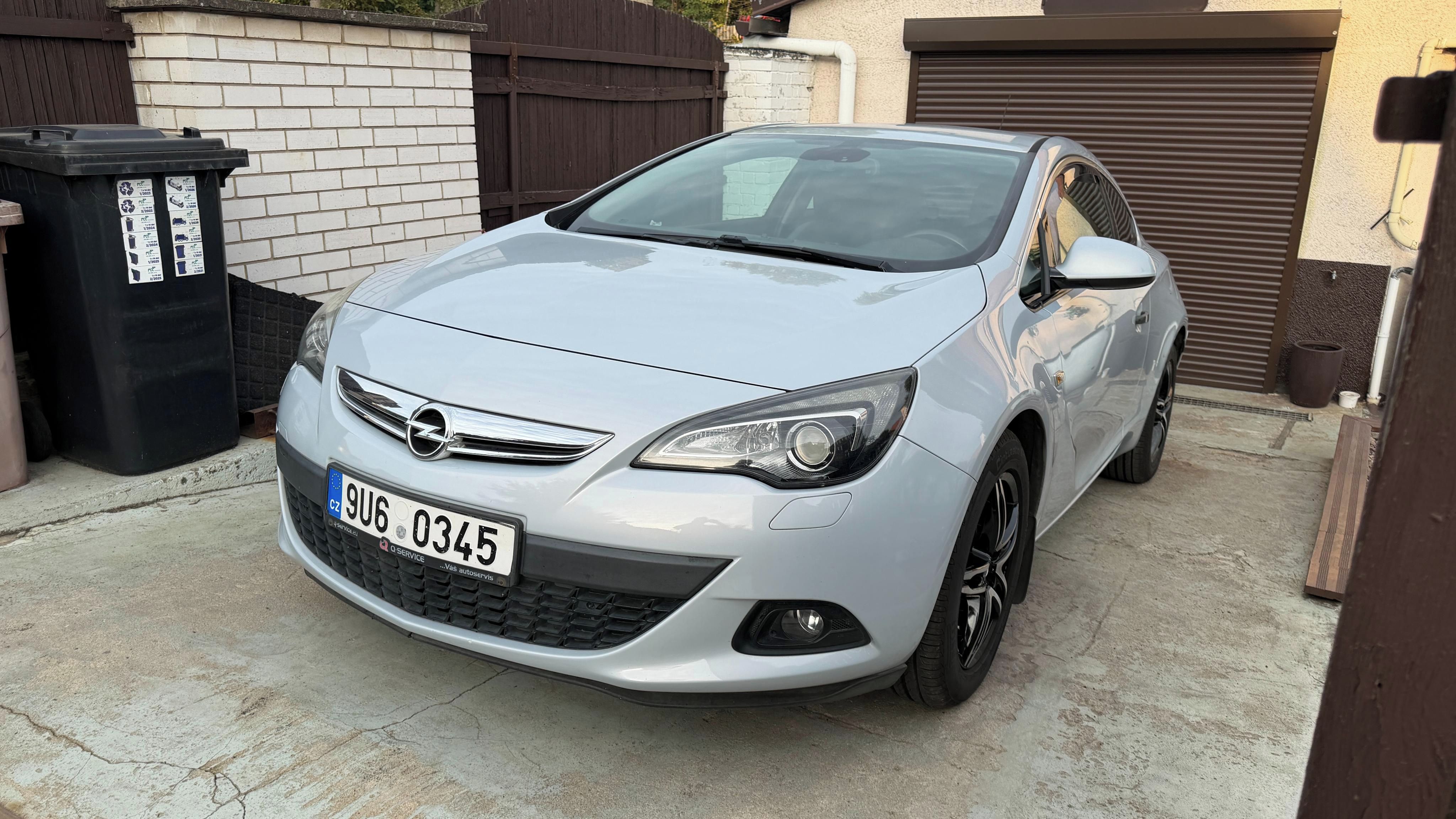 Opel Astra, 1.4i 103kW - fotka 2