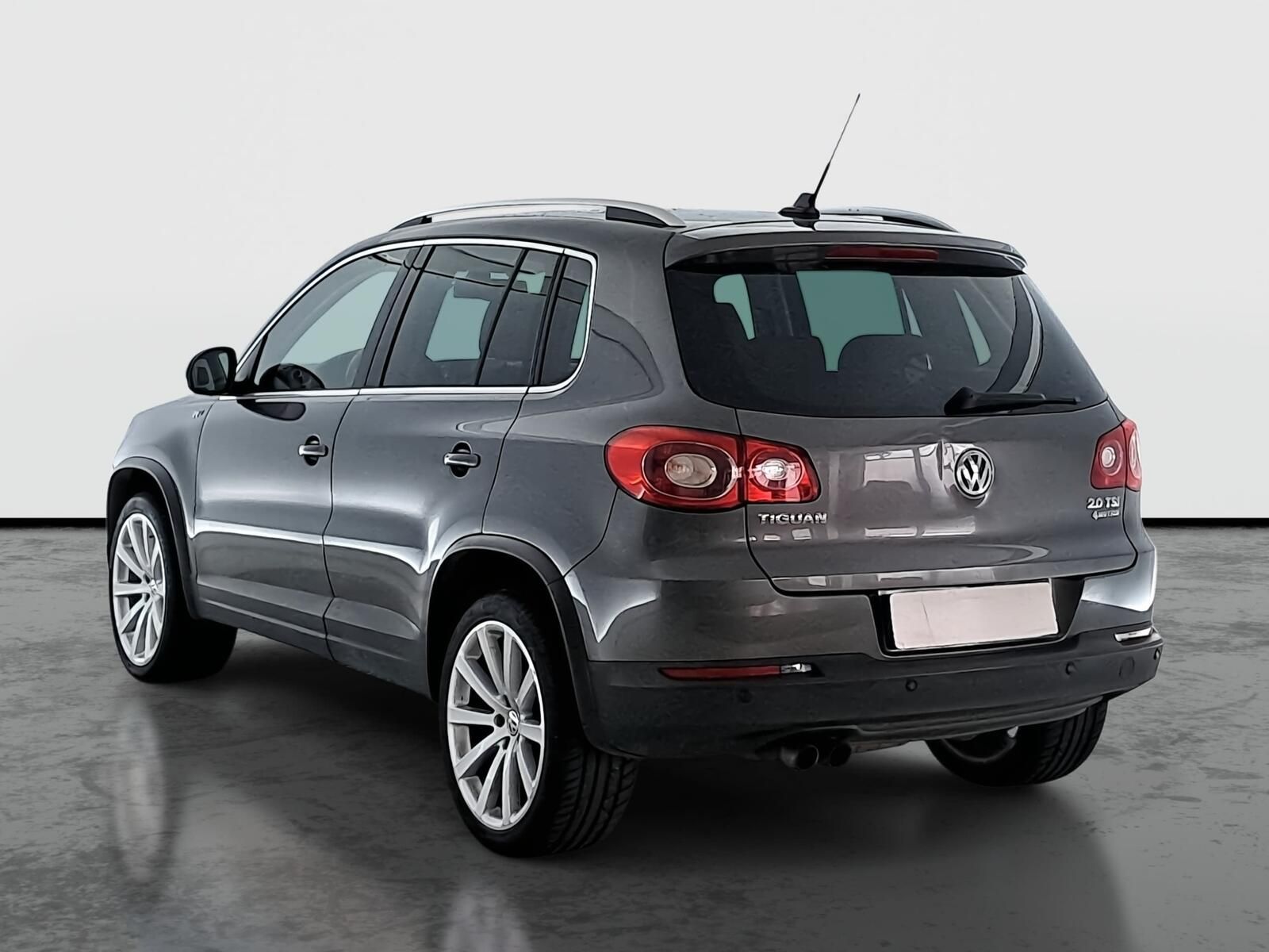 Volkswagen Tiguan, 2.0 TSI, R-Line, 4X4, Automat - fotka 4