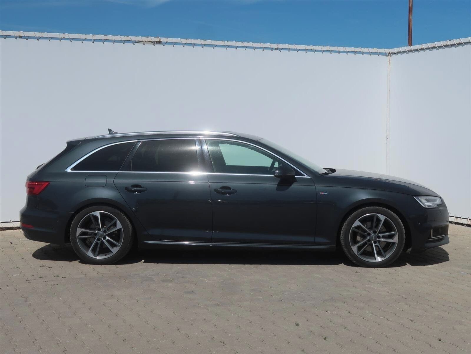 Audi A4, 3.0 TDI, S-Line, Automat - fotka 6