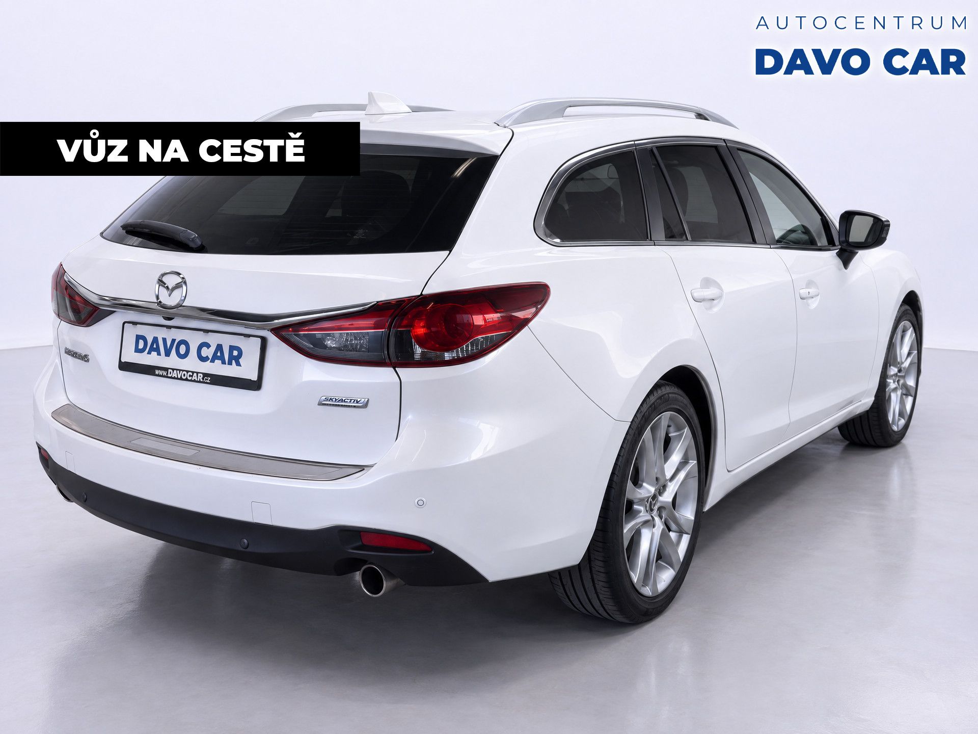 Mazda 6, 2,5 141kW Automat Sports-Line - fotka 3