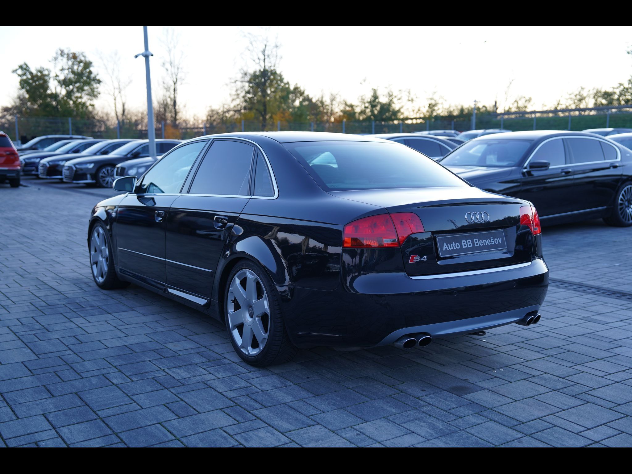 Audi S4, Audi S4 B7 V8 253kW/BOSE - fotka 4