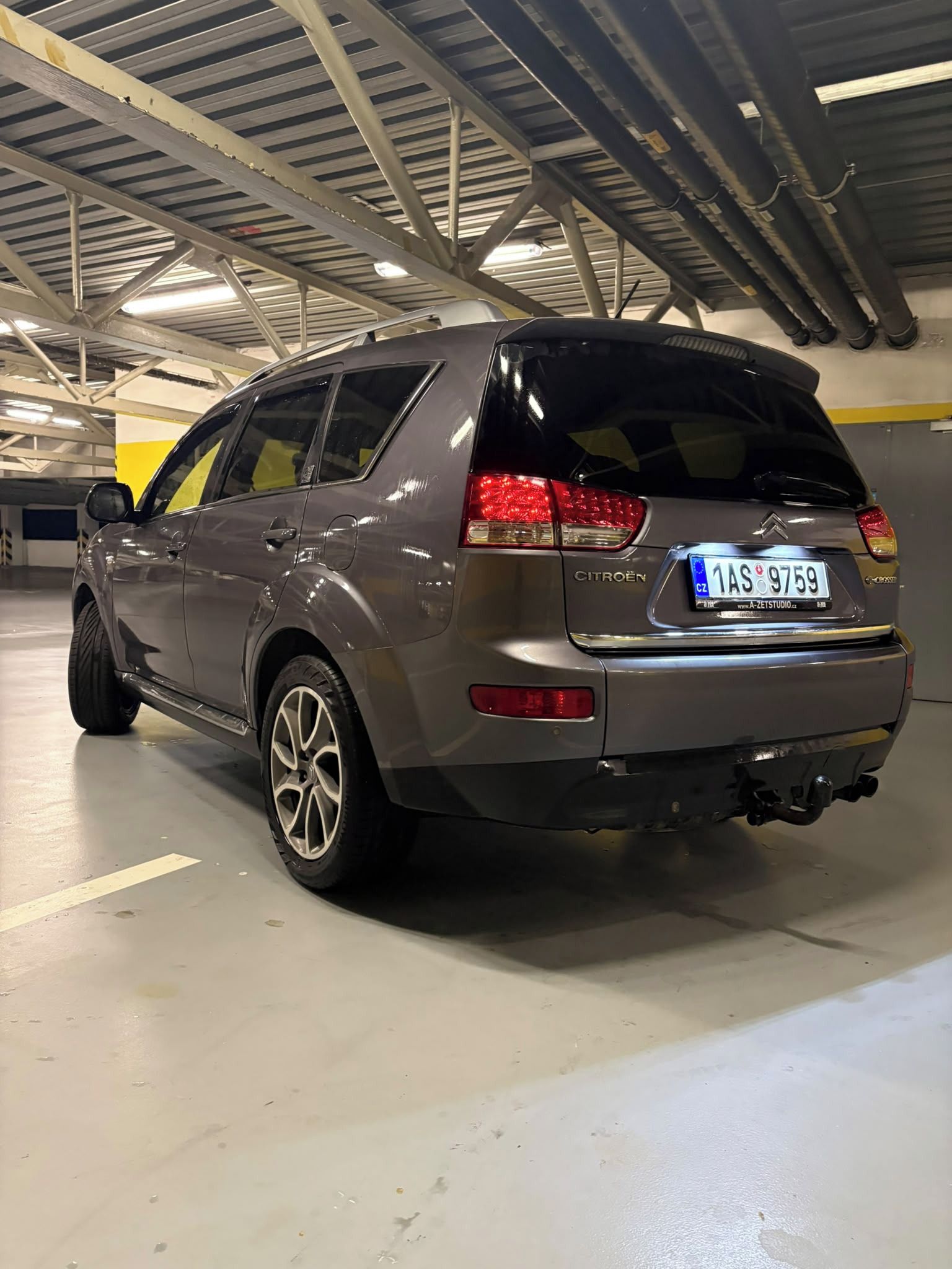Citroën C-Crosser, Citroen C-Crosser 2.2 HDi, ČR - fotka 2