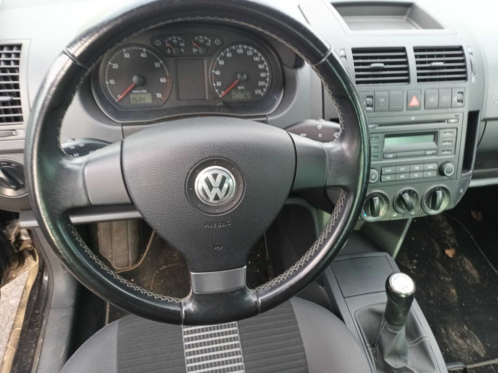 Volkswagen Polo, 1.2 12V, Parkovací asistent - fotka 3