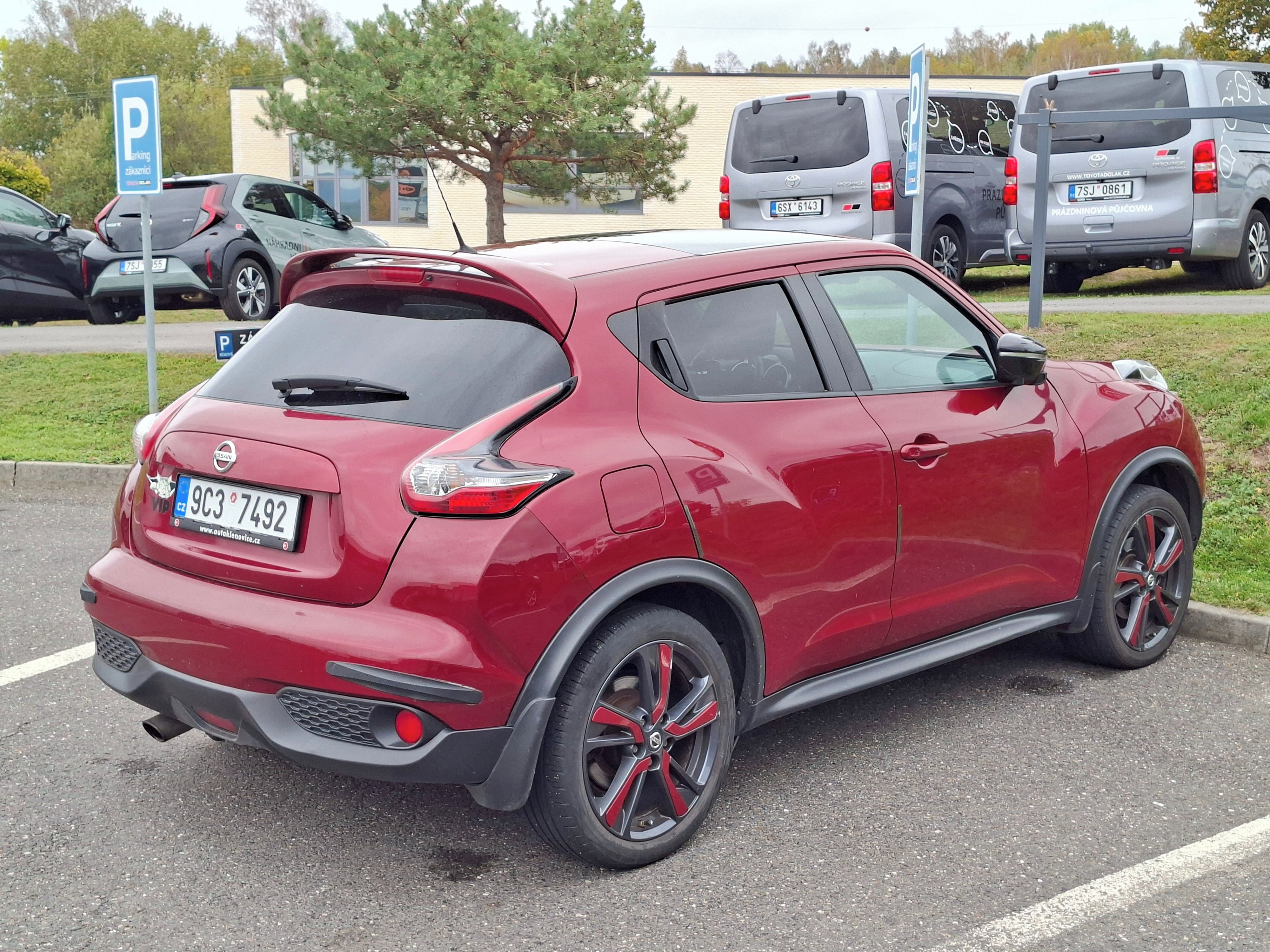 Nissan Juke, Full výbava,4x4,el.šíbr - fotka 4